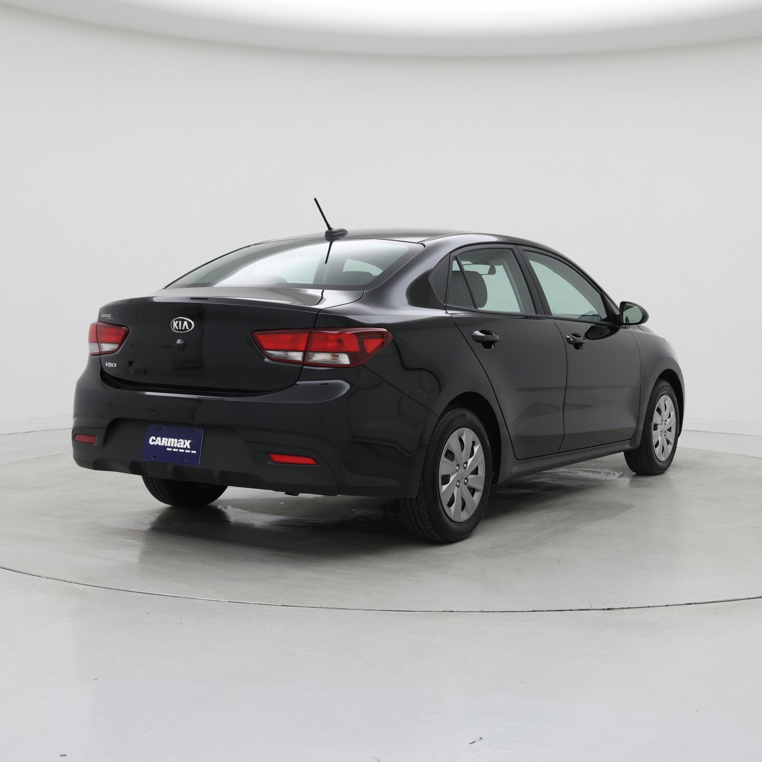 Thumbnail: 2020 Kia Rio - 8