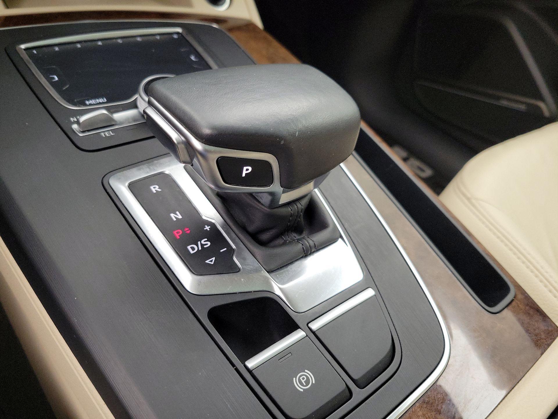 Thumbnail: 2018 Audi Q5 - 18