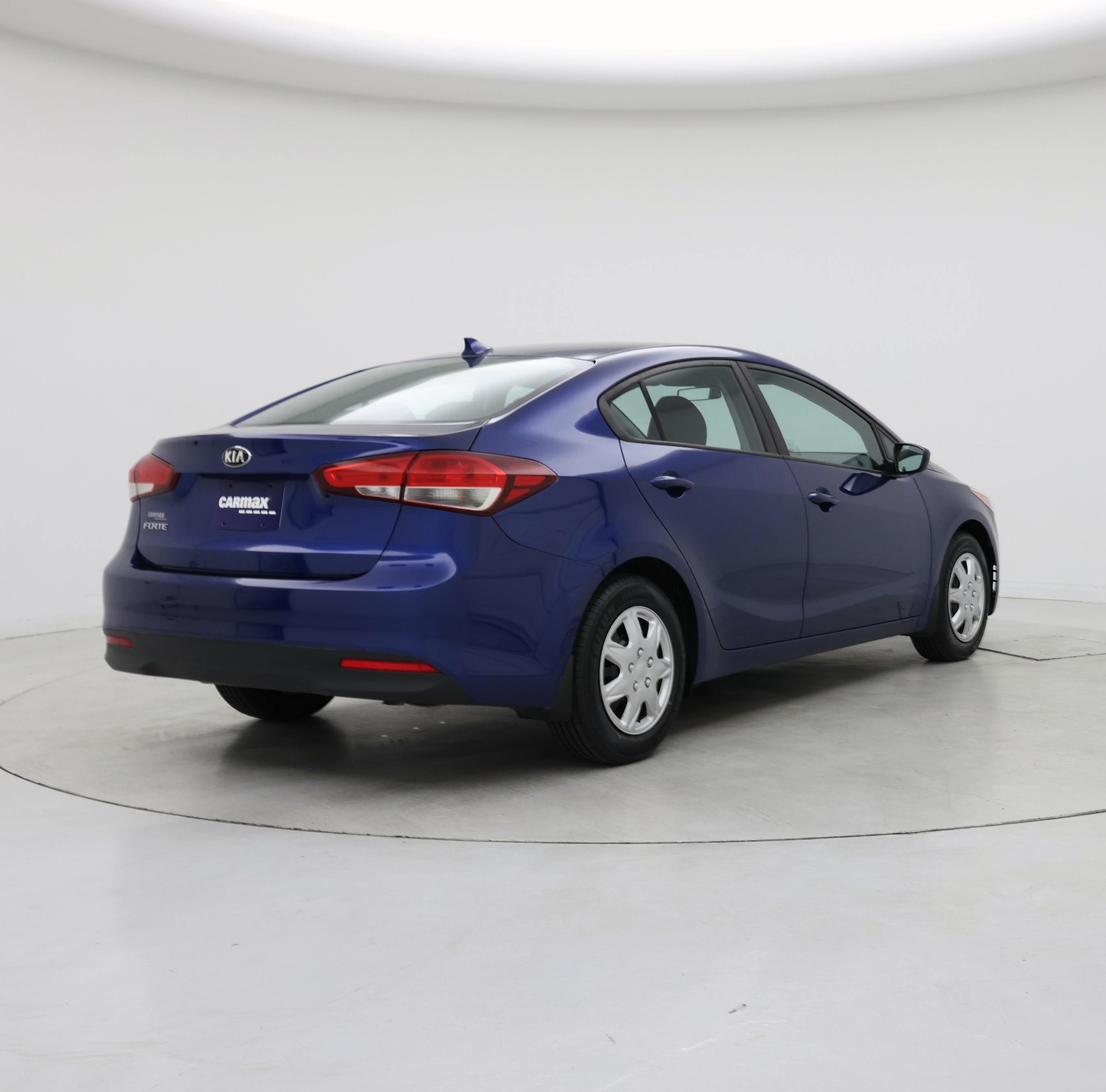 Thumbnail: 2018 Kia Forte - 8