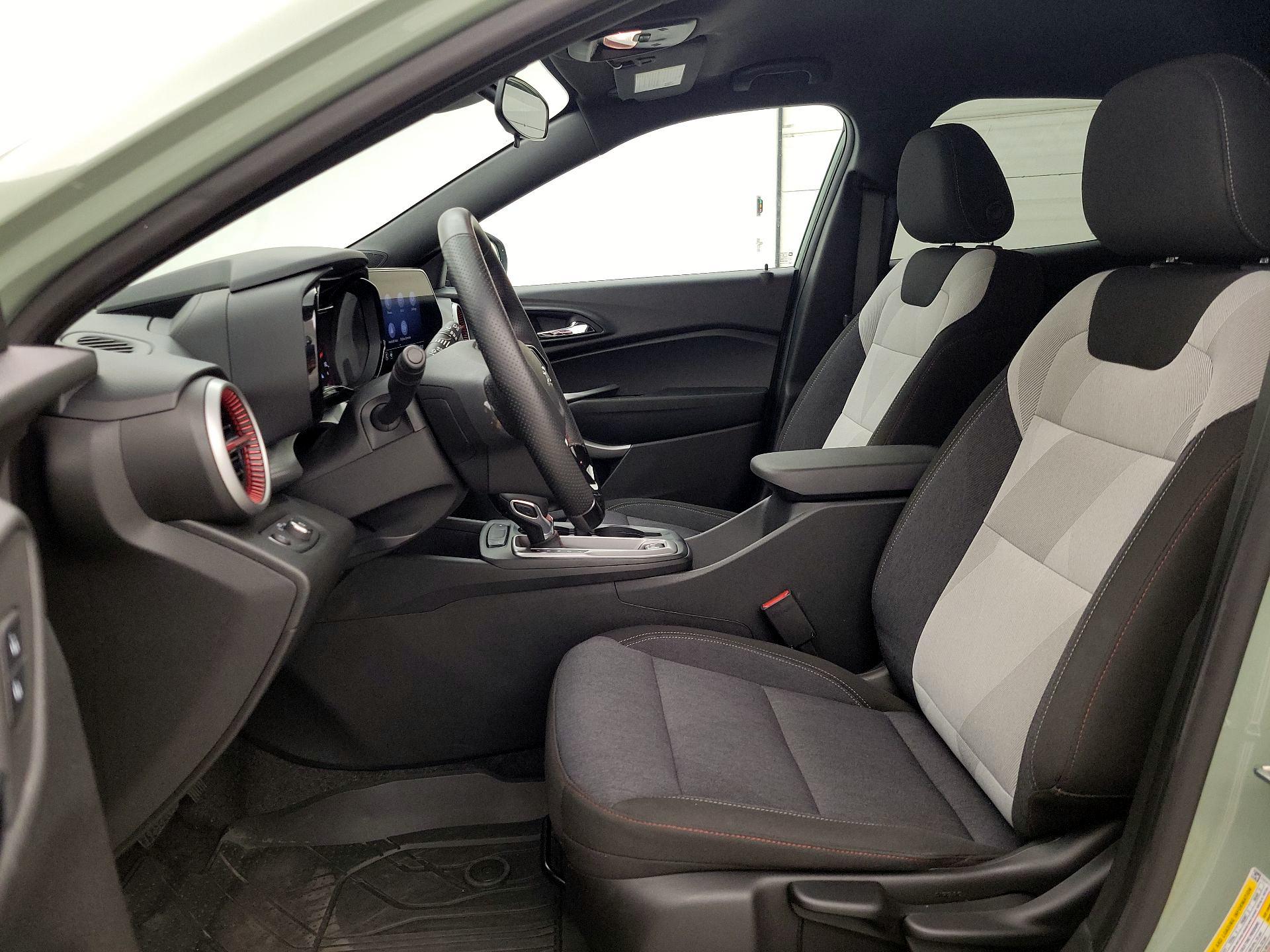 Thumbnail: 2024 Chevrolet Trax - 11