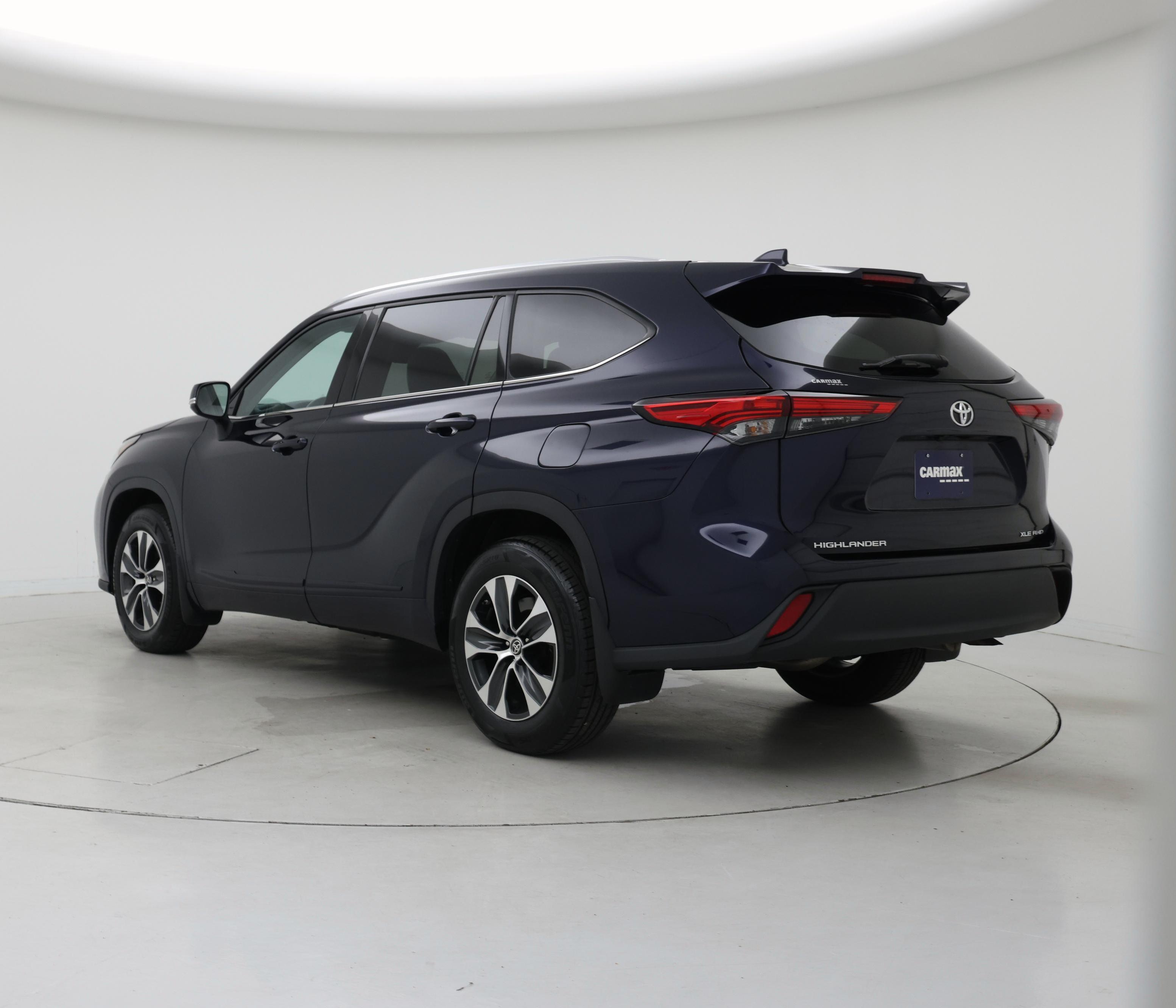 Thumbnail: 2021 Toyota Highlander - 2