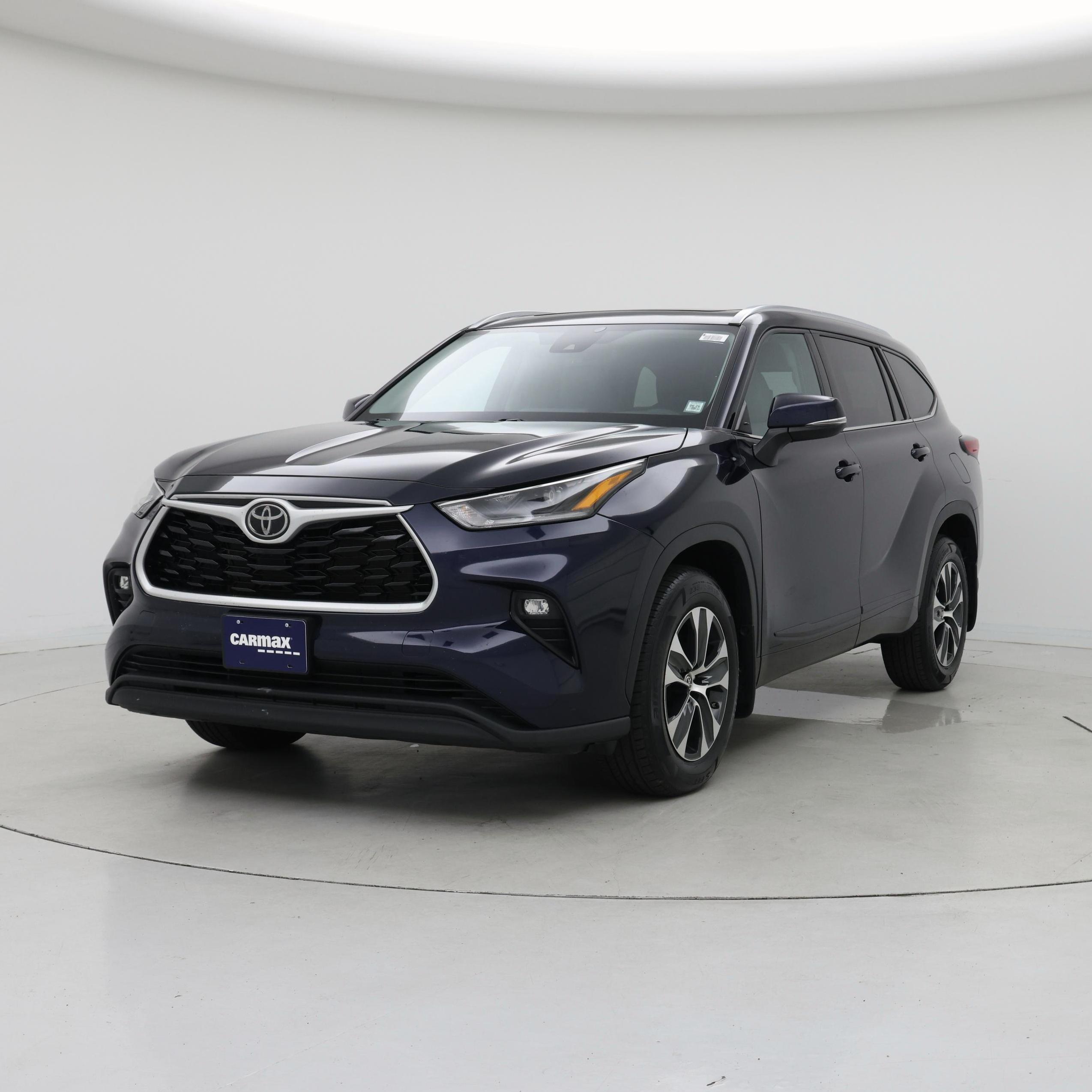 Thumbnail: 2021 Toyota Highlander - 4