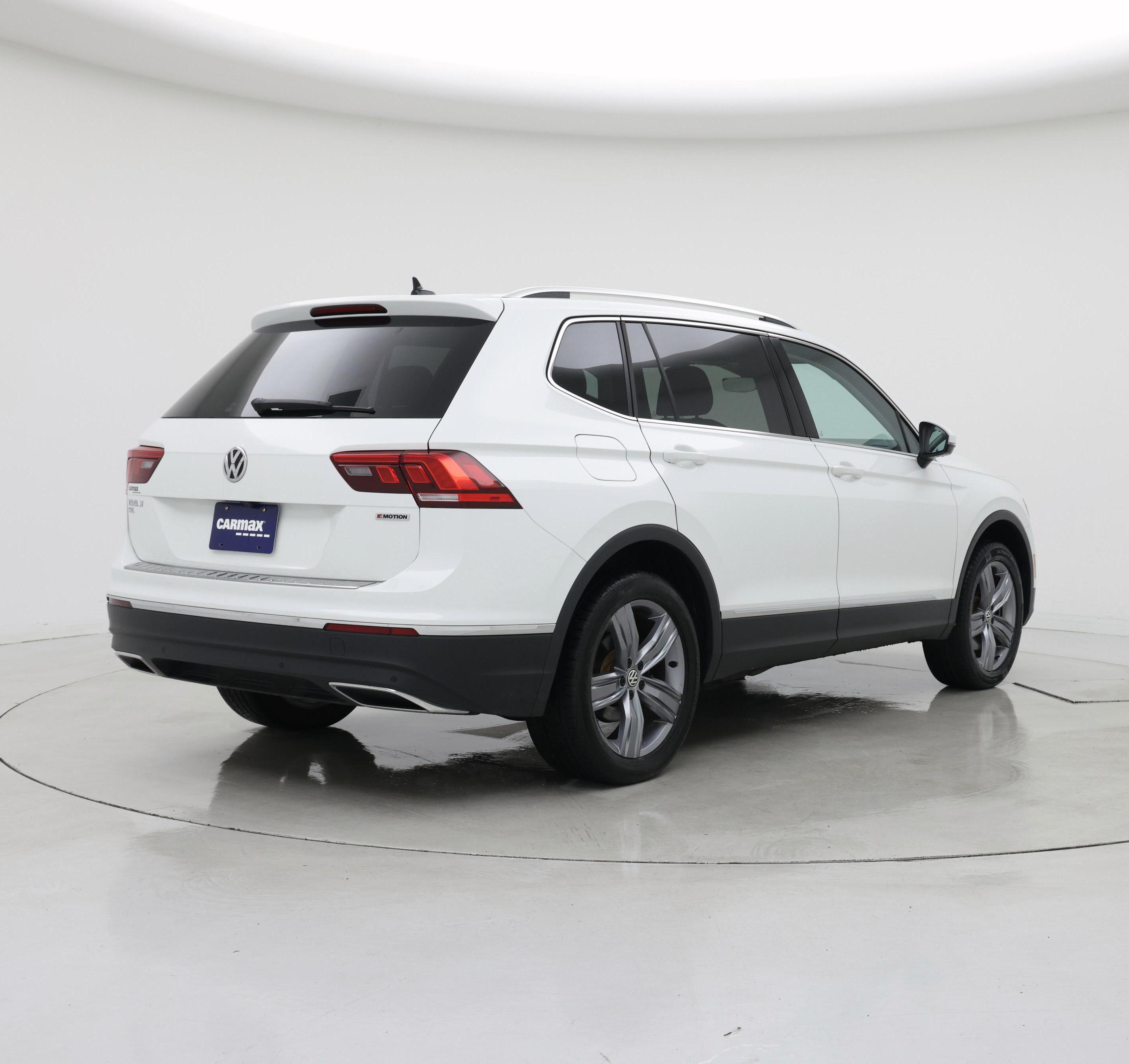 Thumbnail: 2020 Volkswagen Tiguan - 8