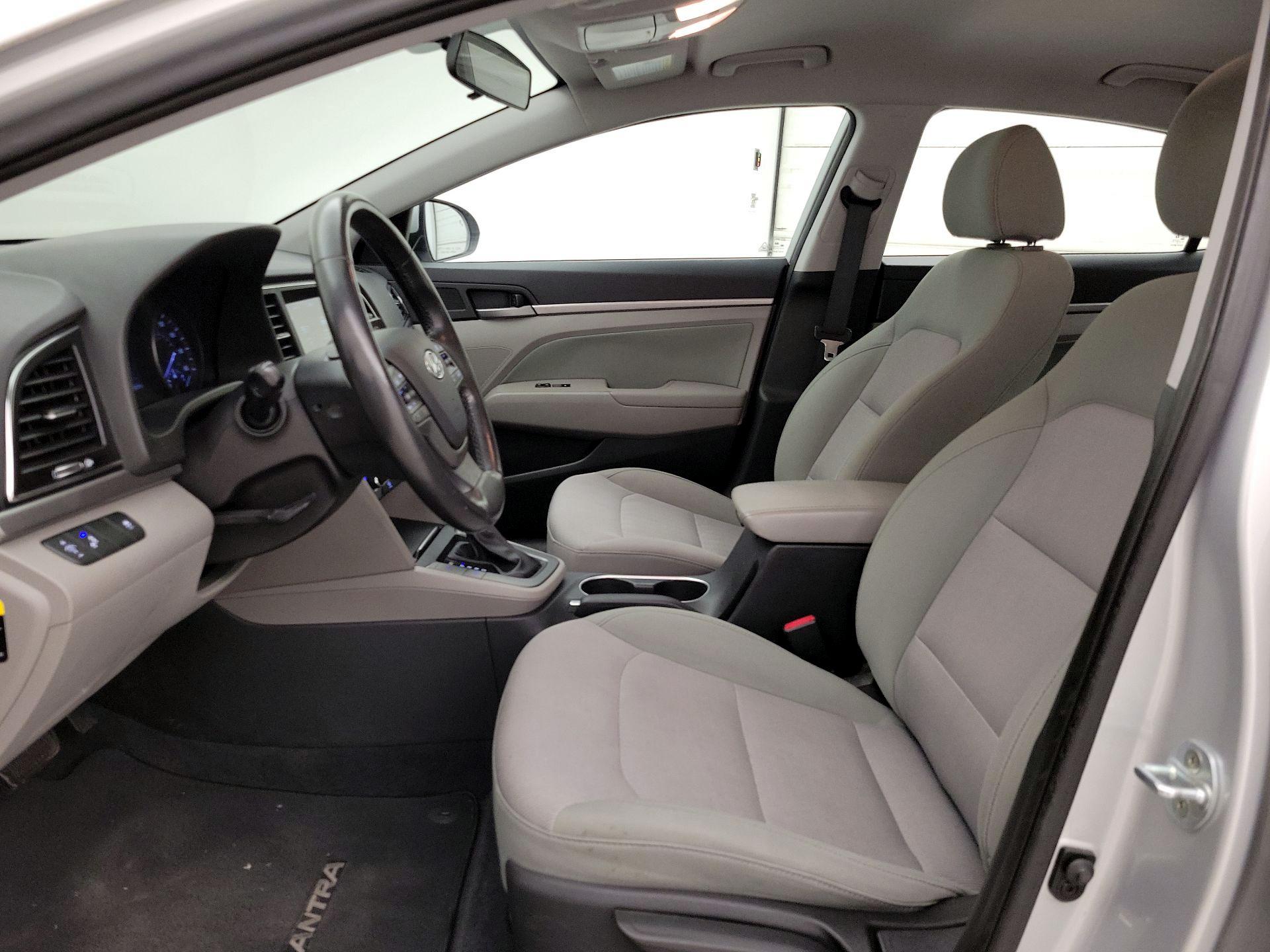 Thumbnail: 2017 Hyundai Elantra - 11
