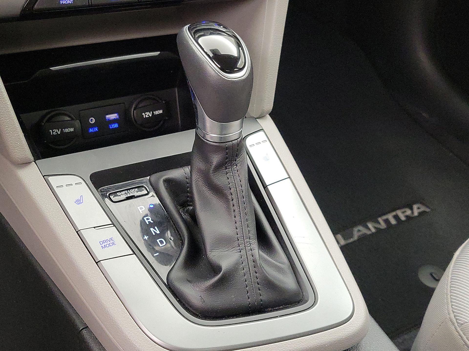 Thumbnail: 2017 Hyundai Elantra - 17