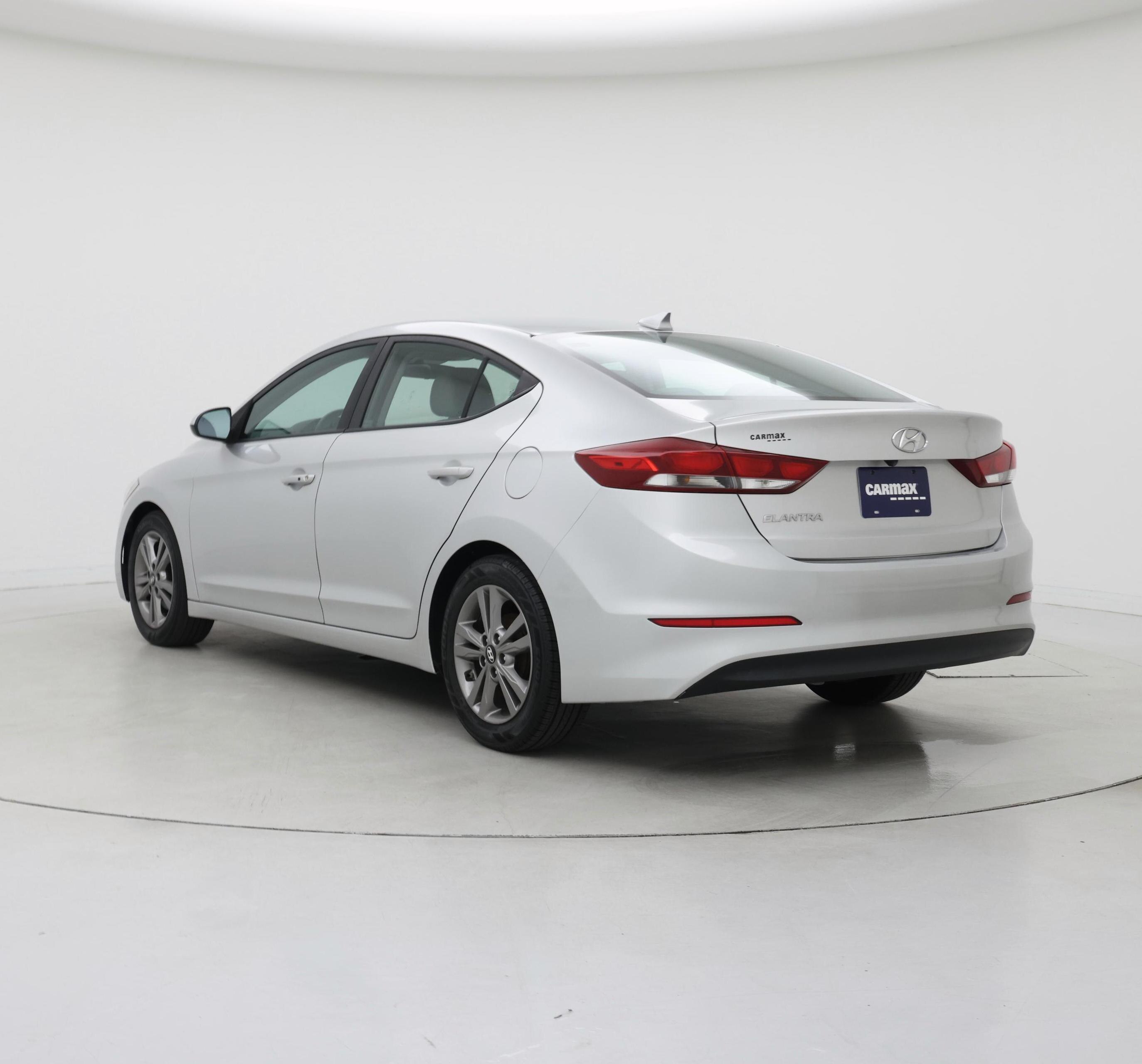 Thumbnail: 2017 Hyundai Elantra - 2