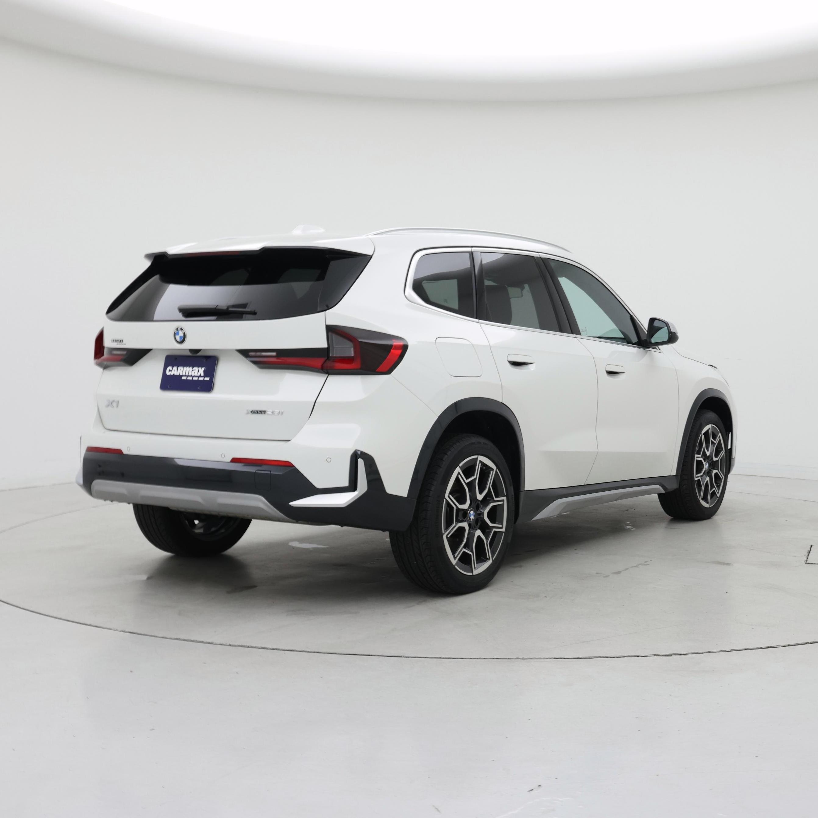 Thumbnail: 2024 BMW X1 - 8