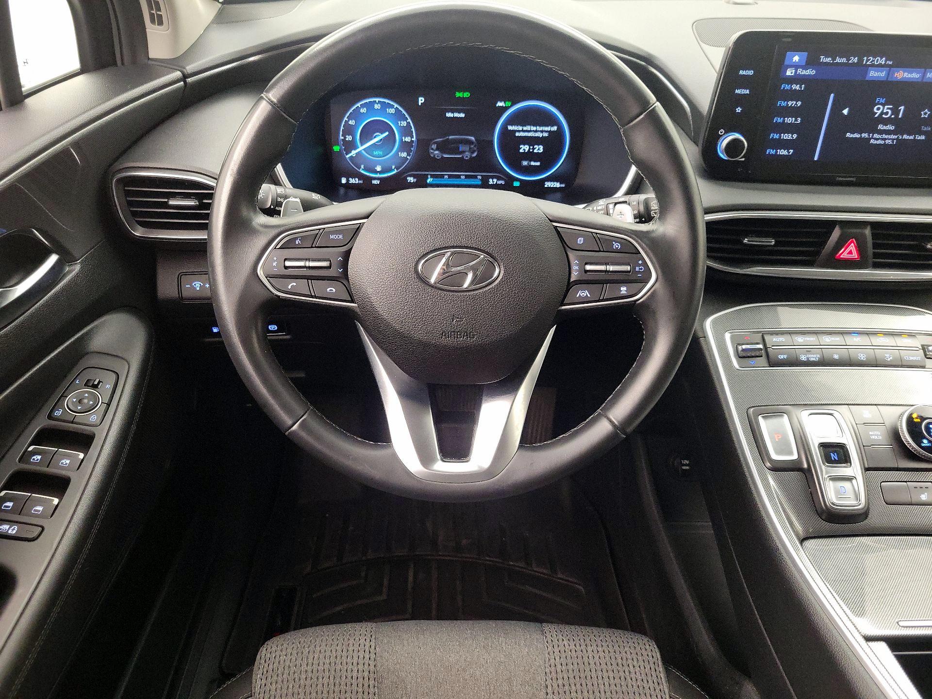 Thumbnail: 2022 Hyundai Santa Fe - 10