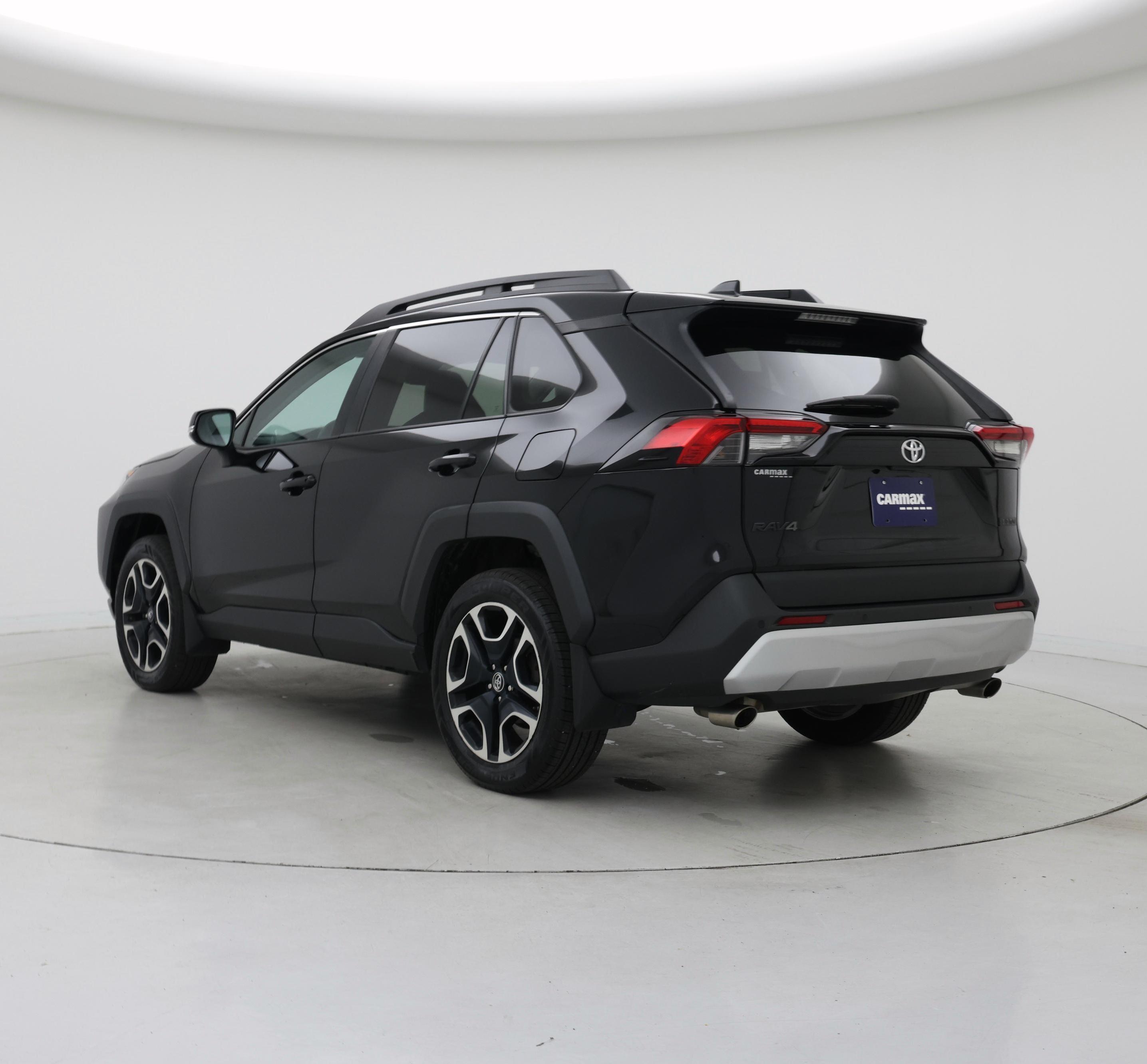 Thumbnail: 2019 Toyota RAV4 - 2