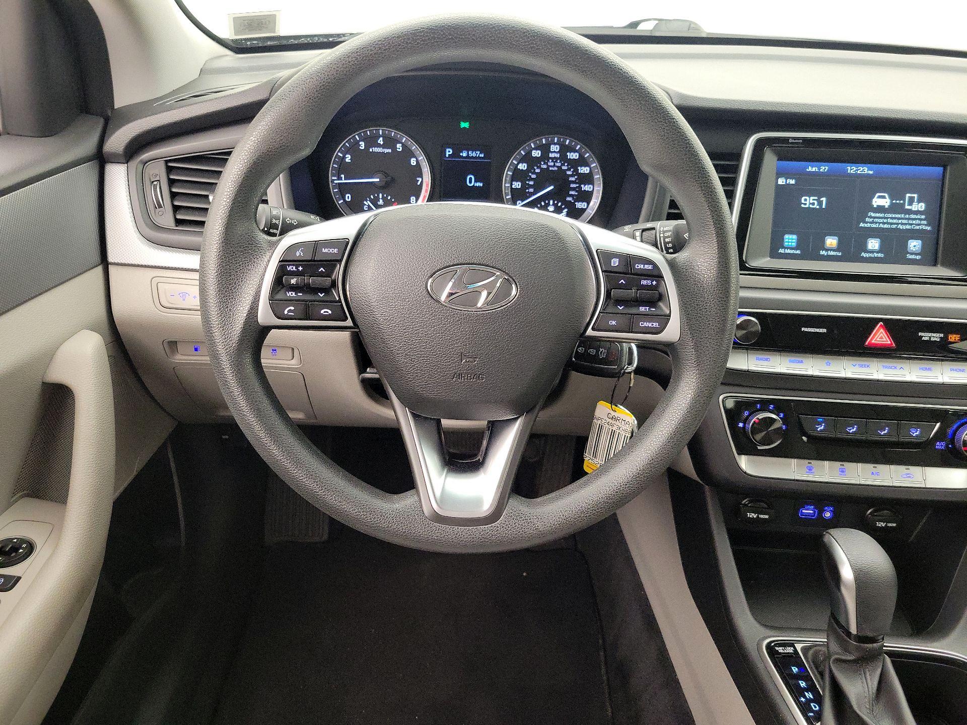 Thumbnail: 2019 Hyundai Sonata - 10
