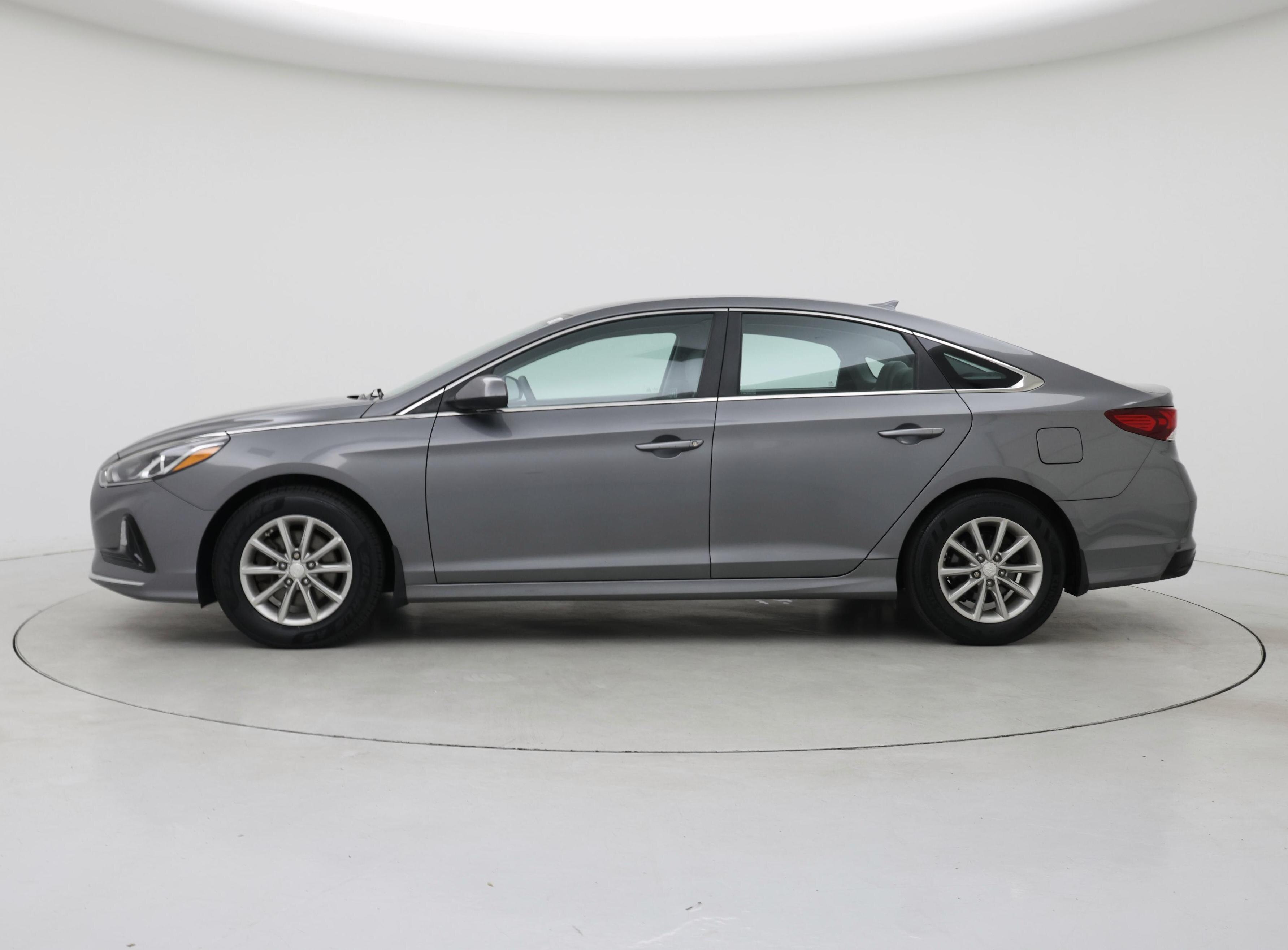 Thumbnail: 2019 Hyundai Sonata - 3