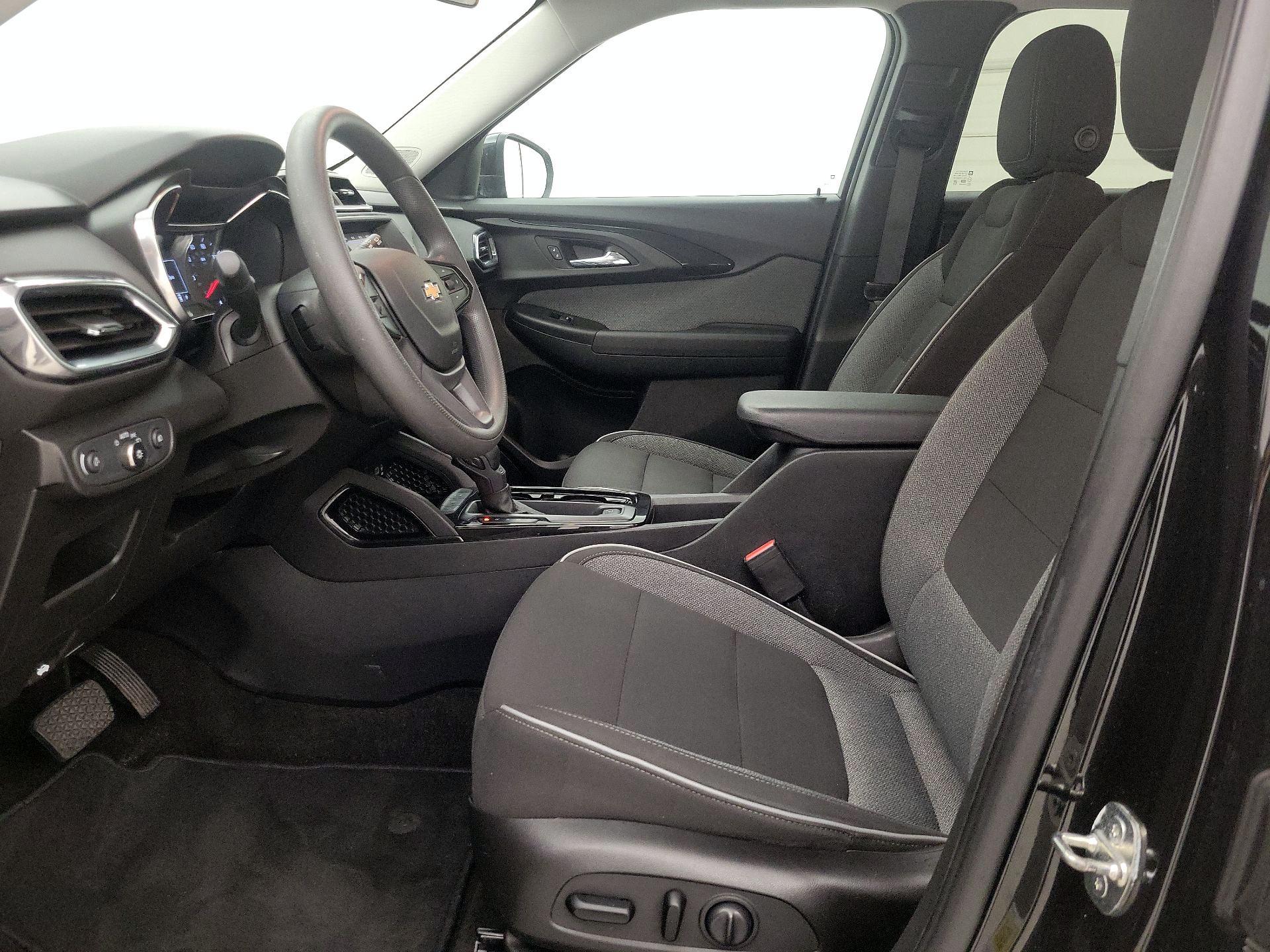 Thumbnail: 2021 Chevrolet TrailBlazer - 11