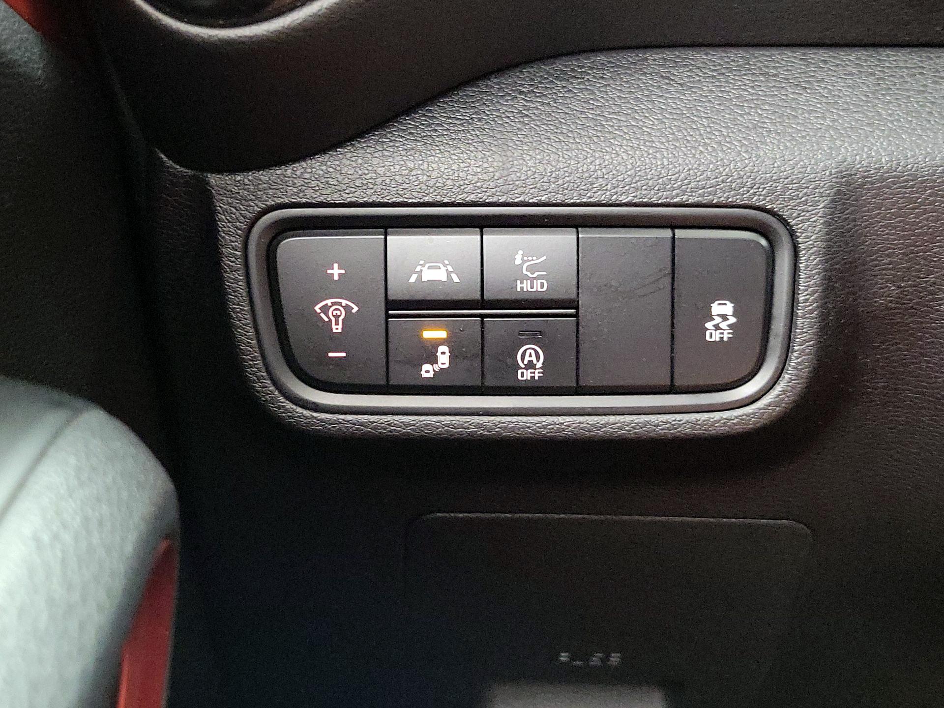 Thumbnail: 2020 Kia Soul - 13