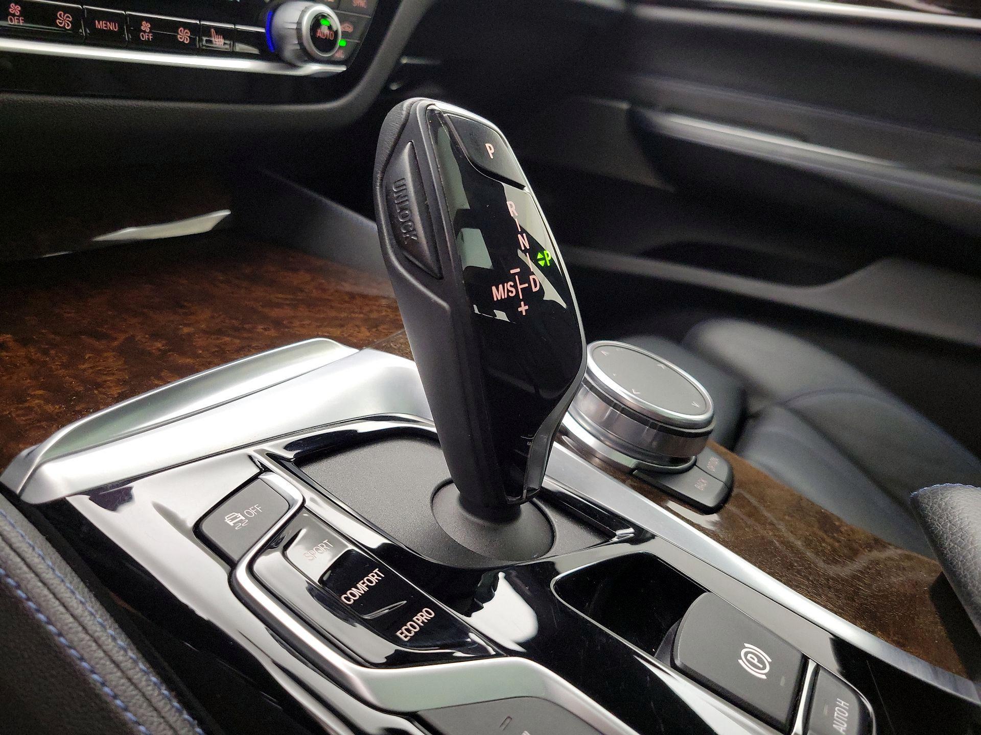 Thumbnail: 2019 BMW 6 Series - 18