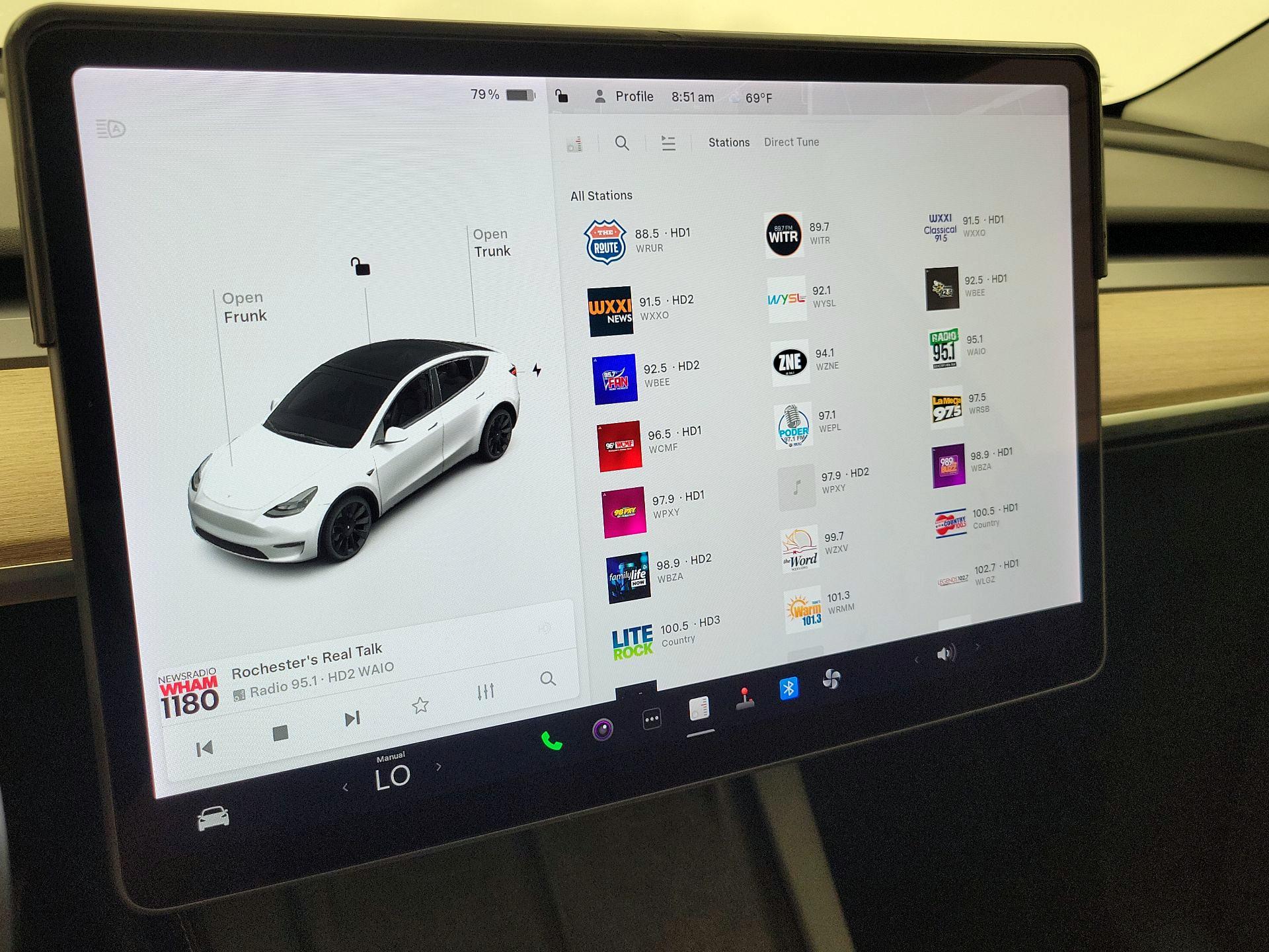 Thumbnail: 2022 Tesla Model Y - 15