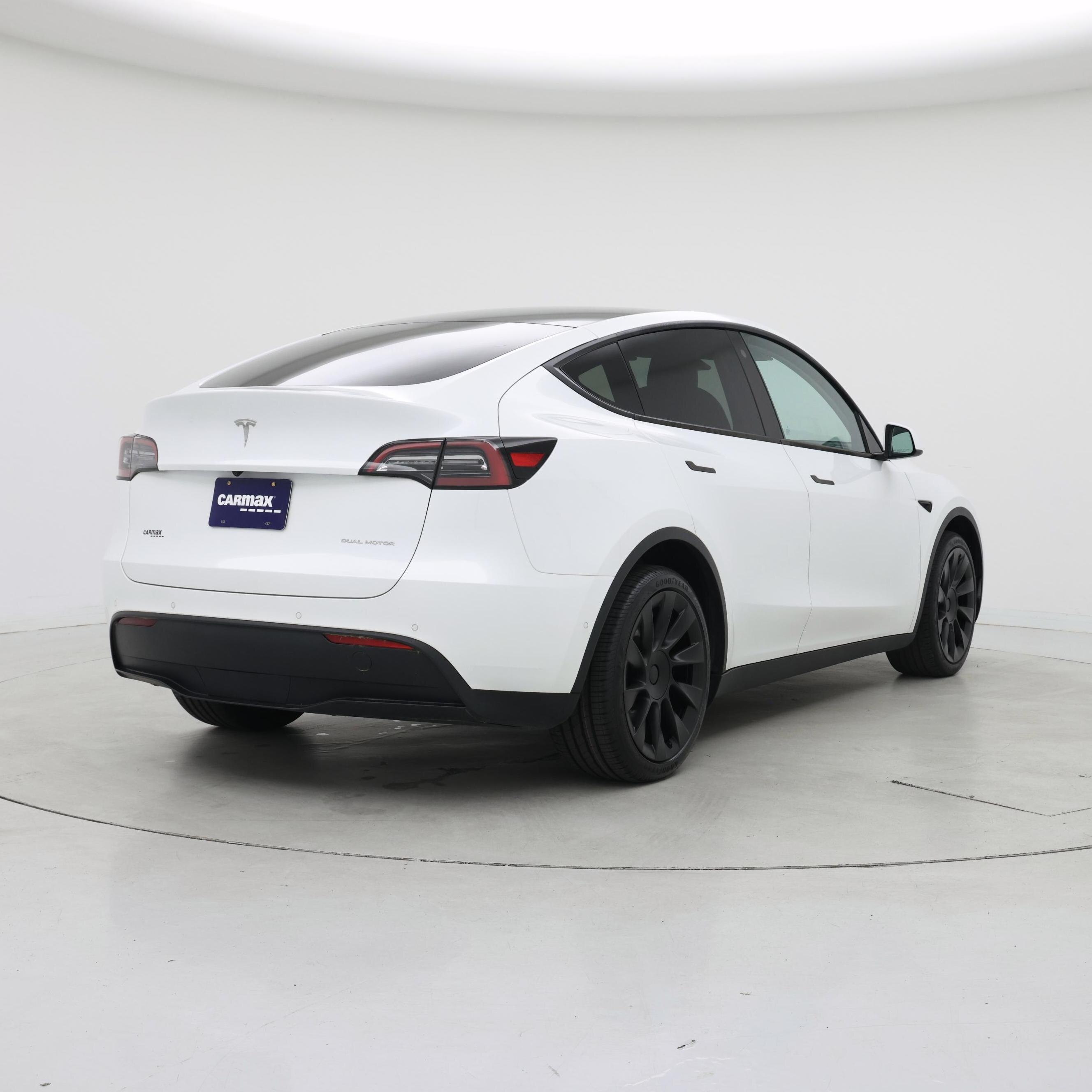 Thumbnail: 2022 Tesla Model Y - 8