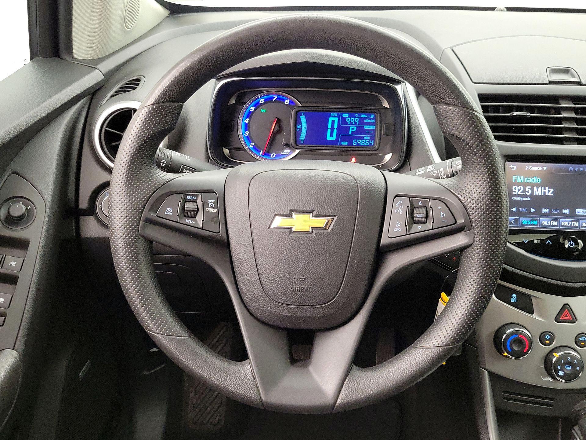 Thumbnail: 2015 Chevrolet Trax - 10
