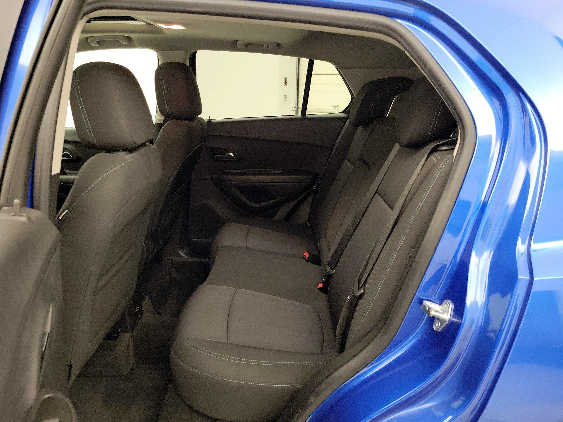 Thumbnail: 2015 Chevrolet Trax - 20