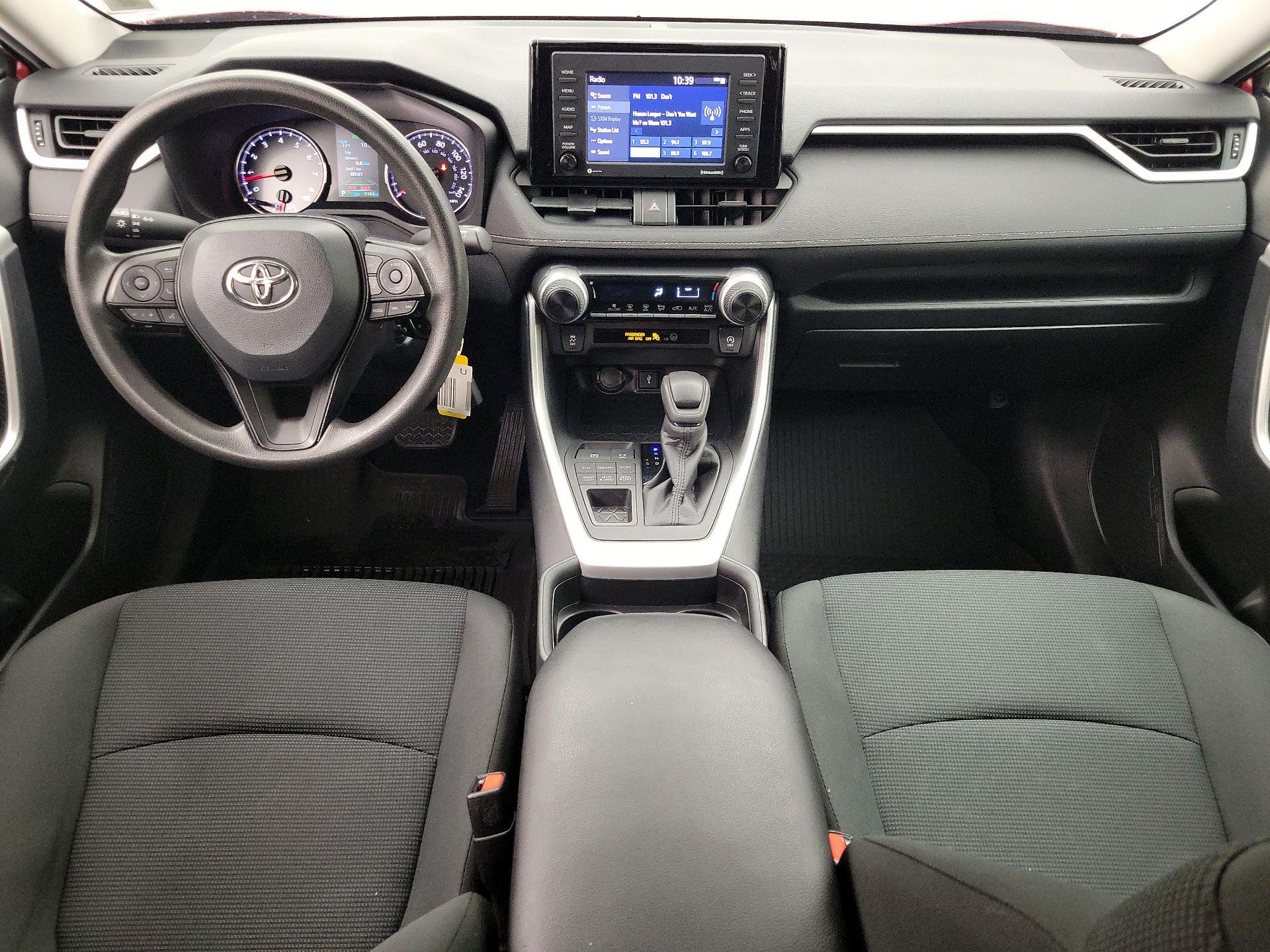 Thumbnail: 2021 Toyota RAV4 - 9