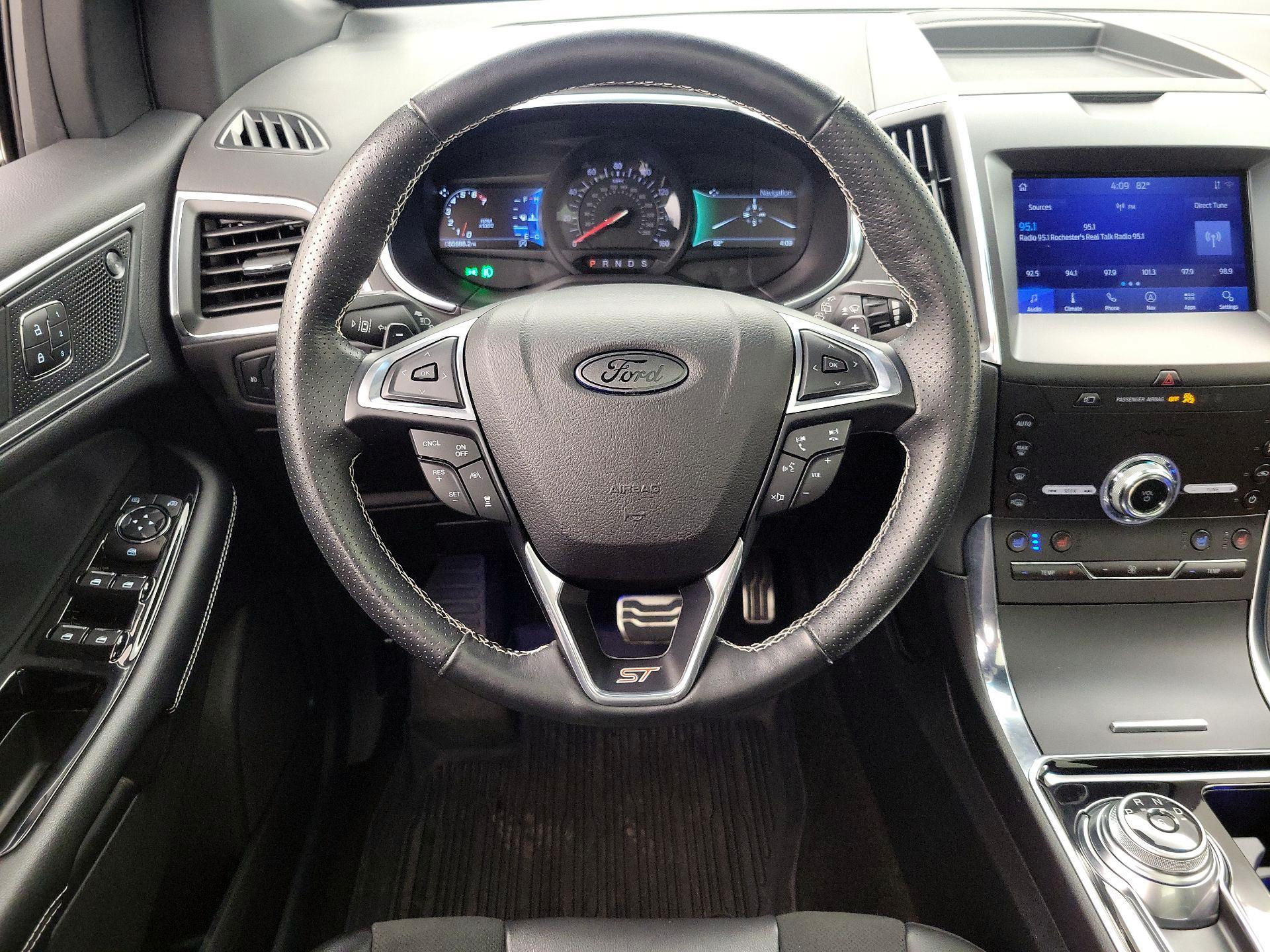 Thumbnail: 2020 Ford Edge - 10