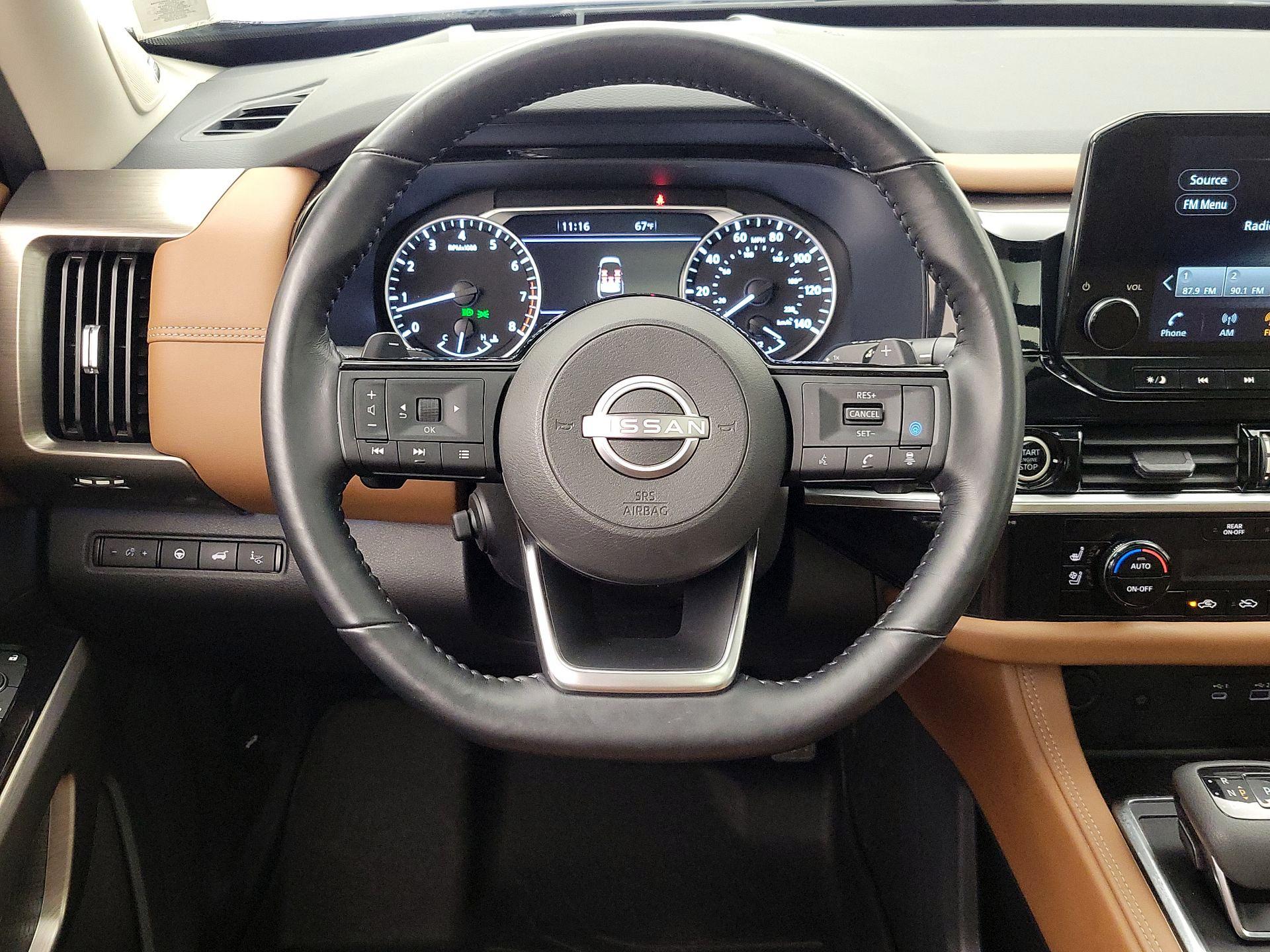 Thumbnail: 2023 Nissan Pathfinder - 10