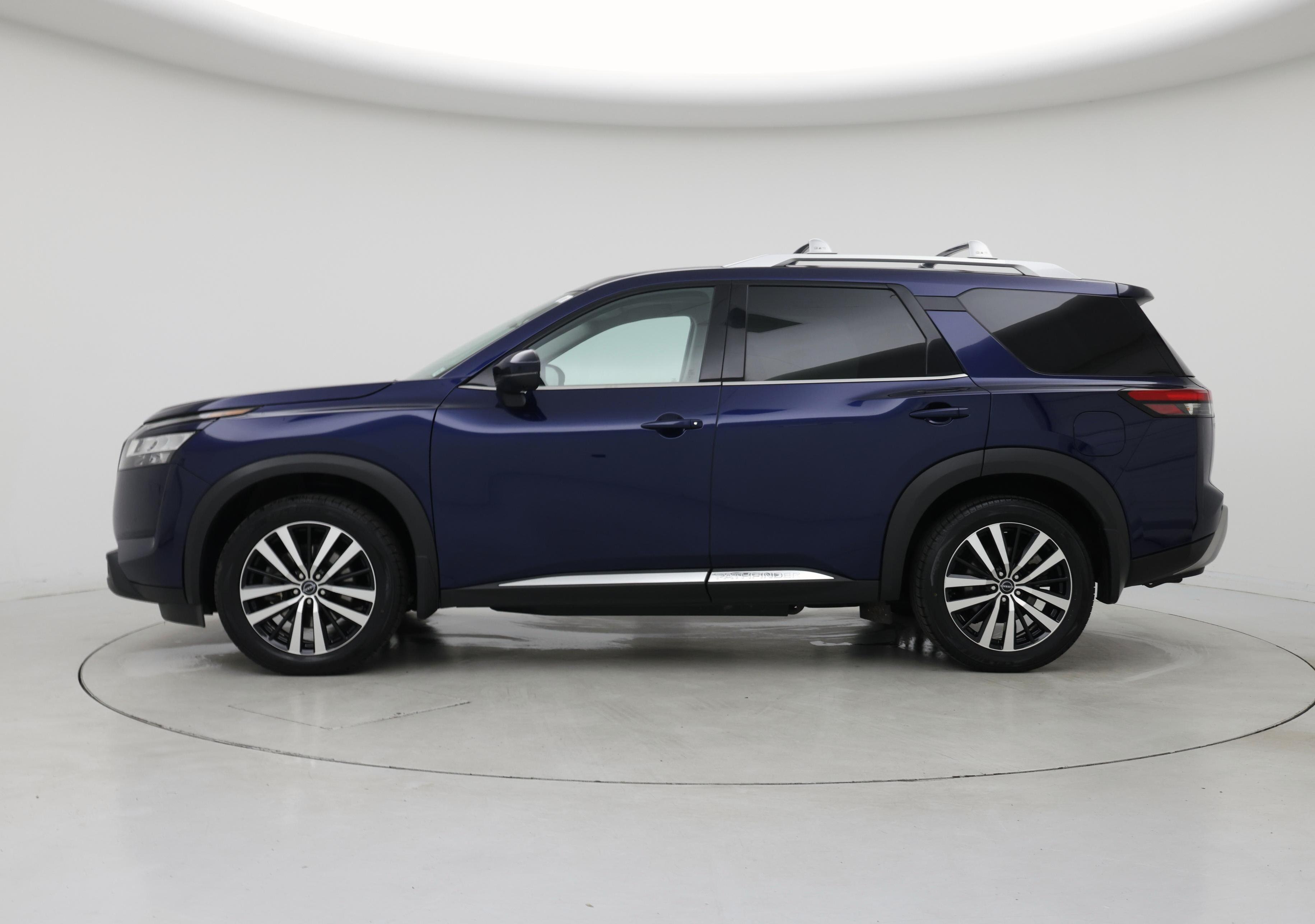 Thumbnail: 2023 Nissan Pathfinder - 3