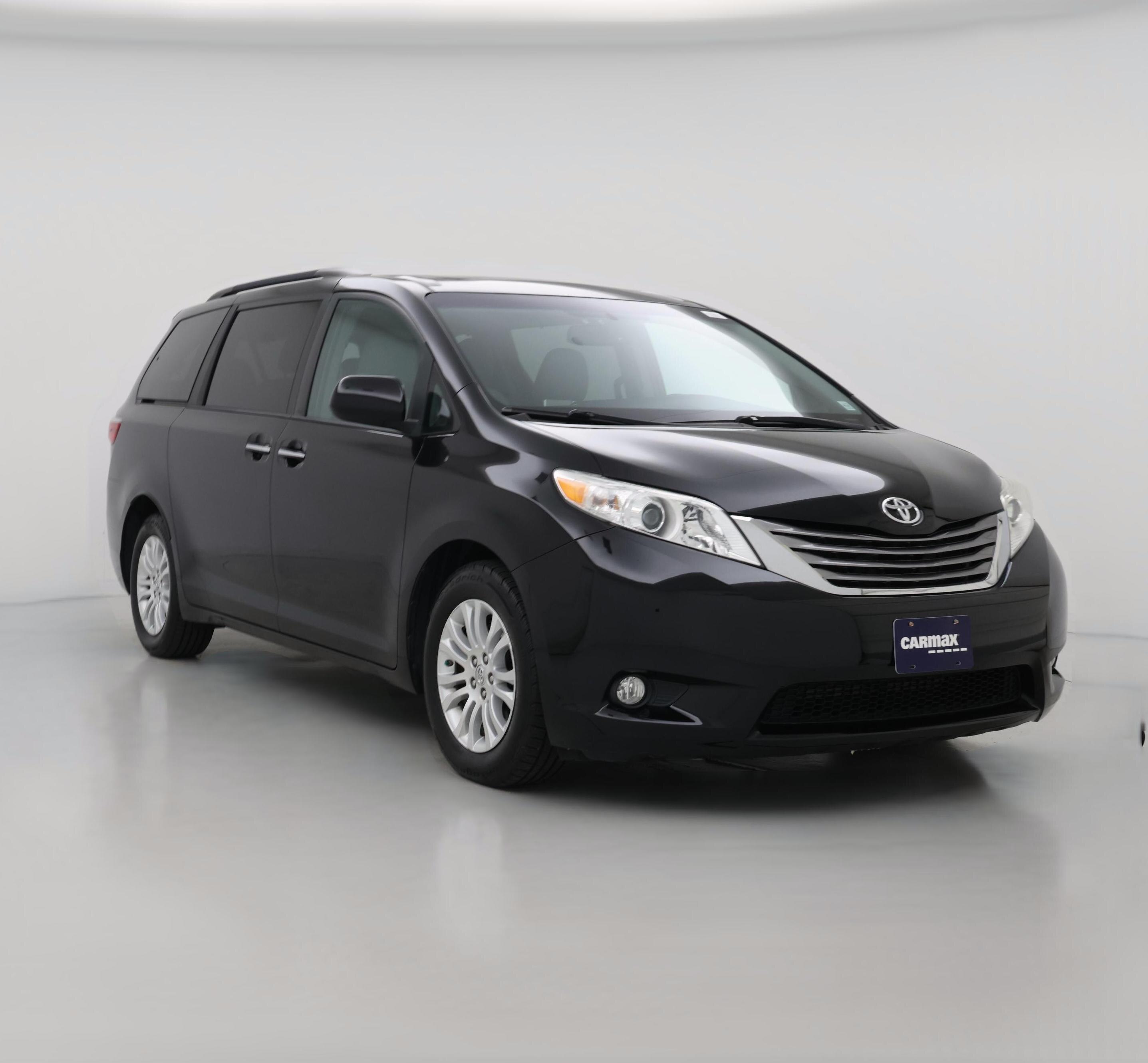 Thumbnail: 2017 Toyota Sienna - 1