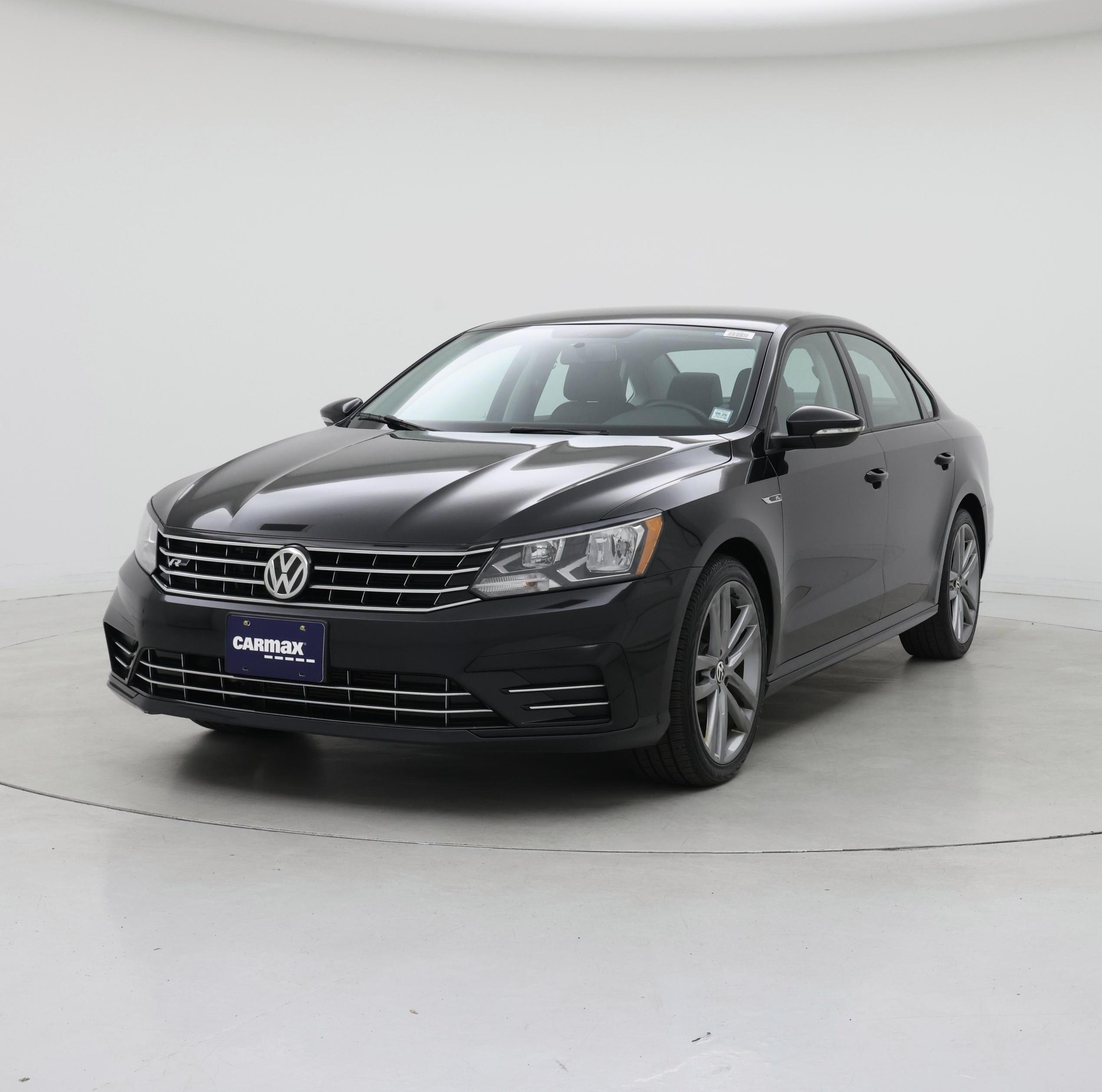 Thumbnail: 2018 Volkswagen Passat - 4