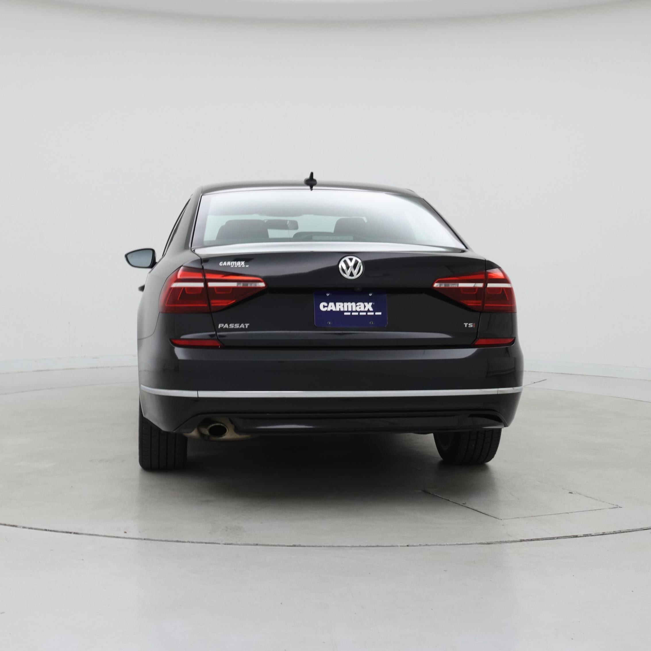 Thumbnail: 2018 Volkswagen Passat - 6
