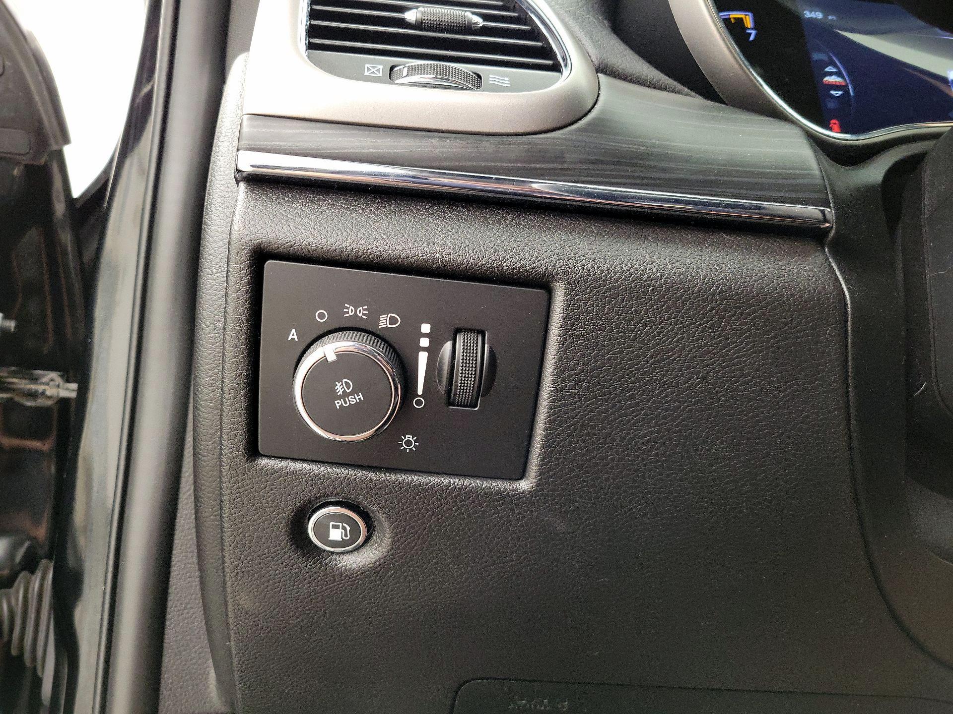 Thumbnail: 2021 Jeep Grand Cherokee - 13