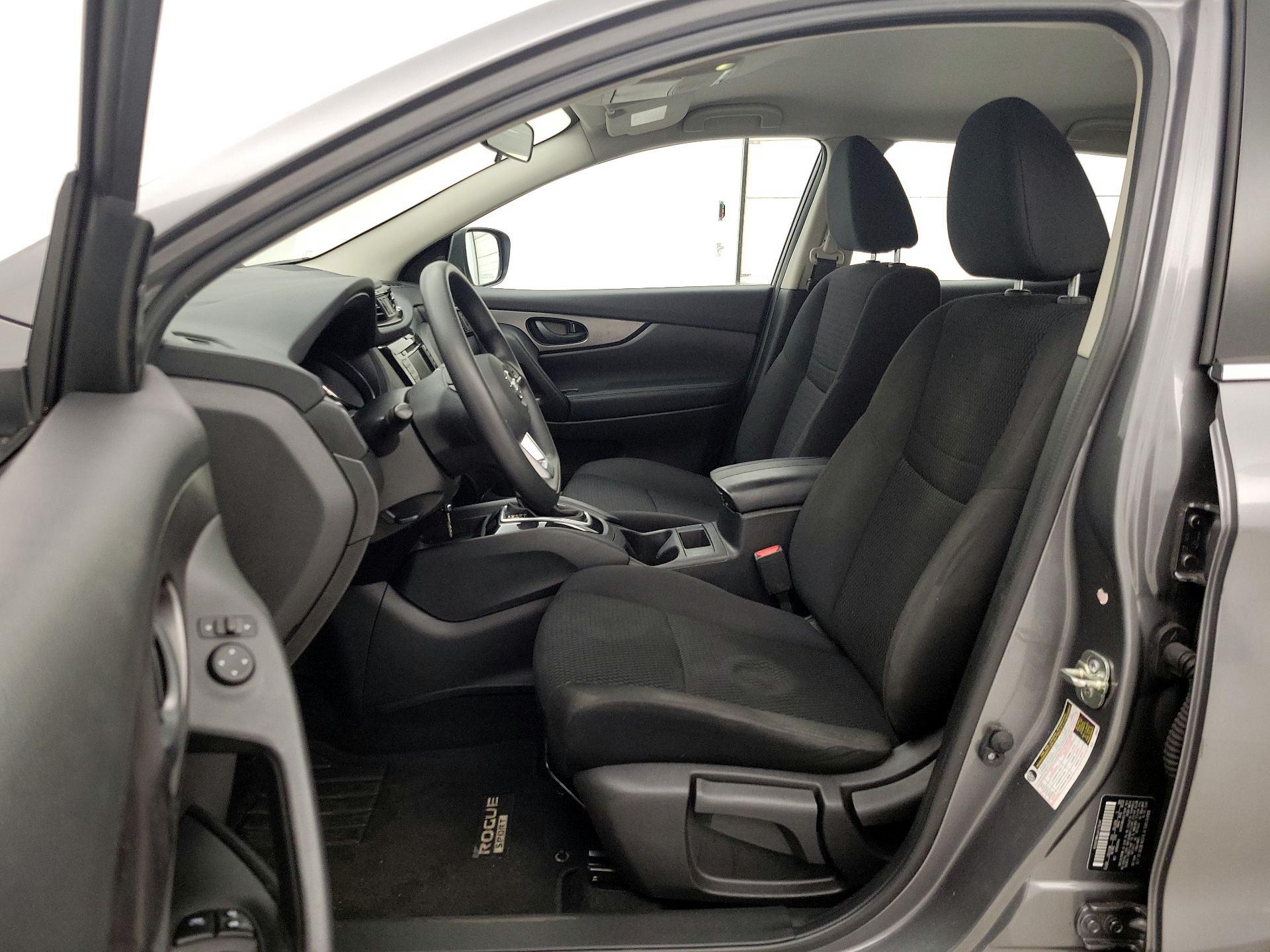 Thumbnail: 2019 Nissan Rogue Sport - 11
