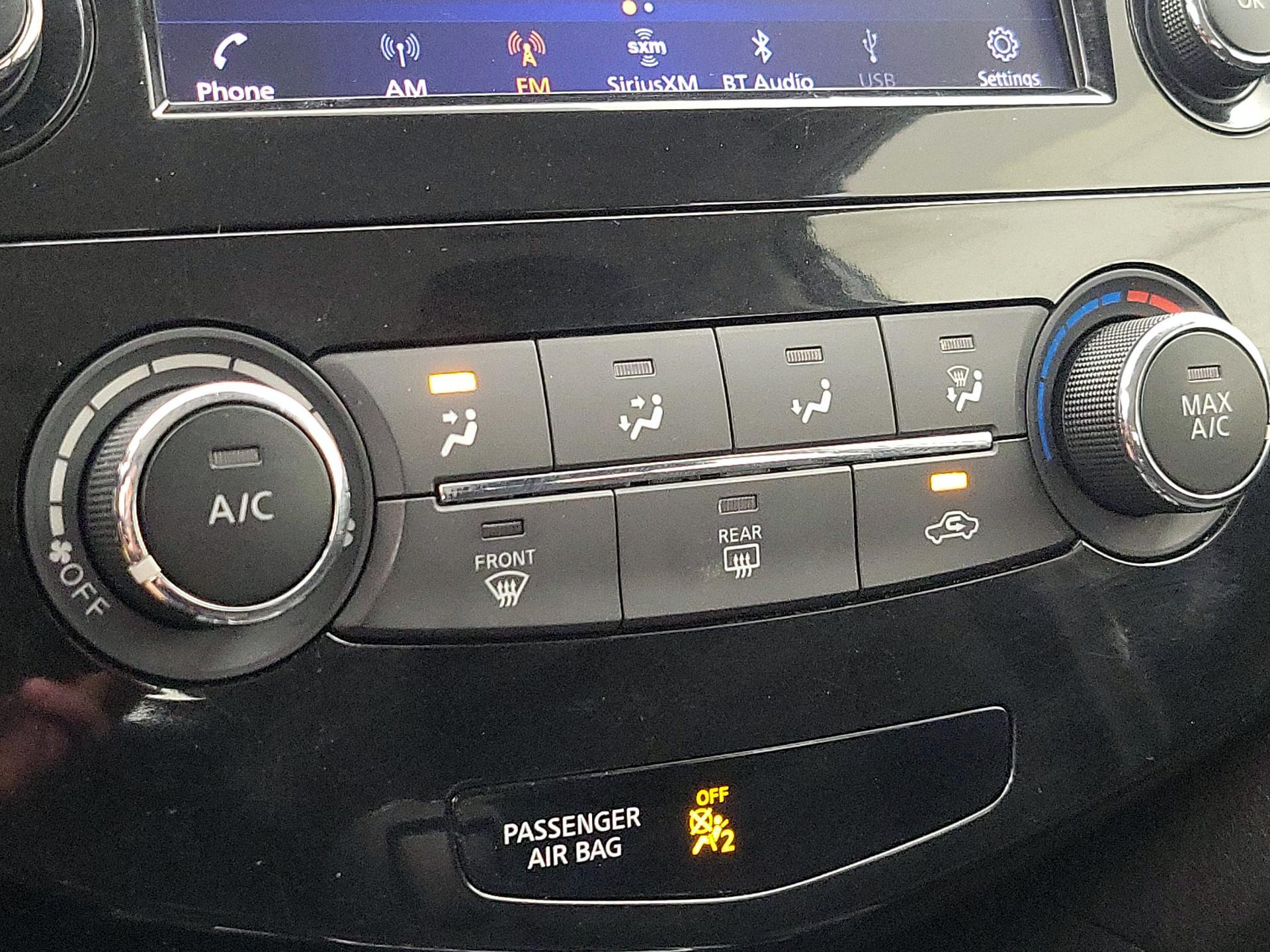 Thumbnail: 2019 Nissan Rogue Sport - 16