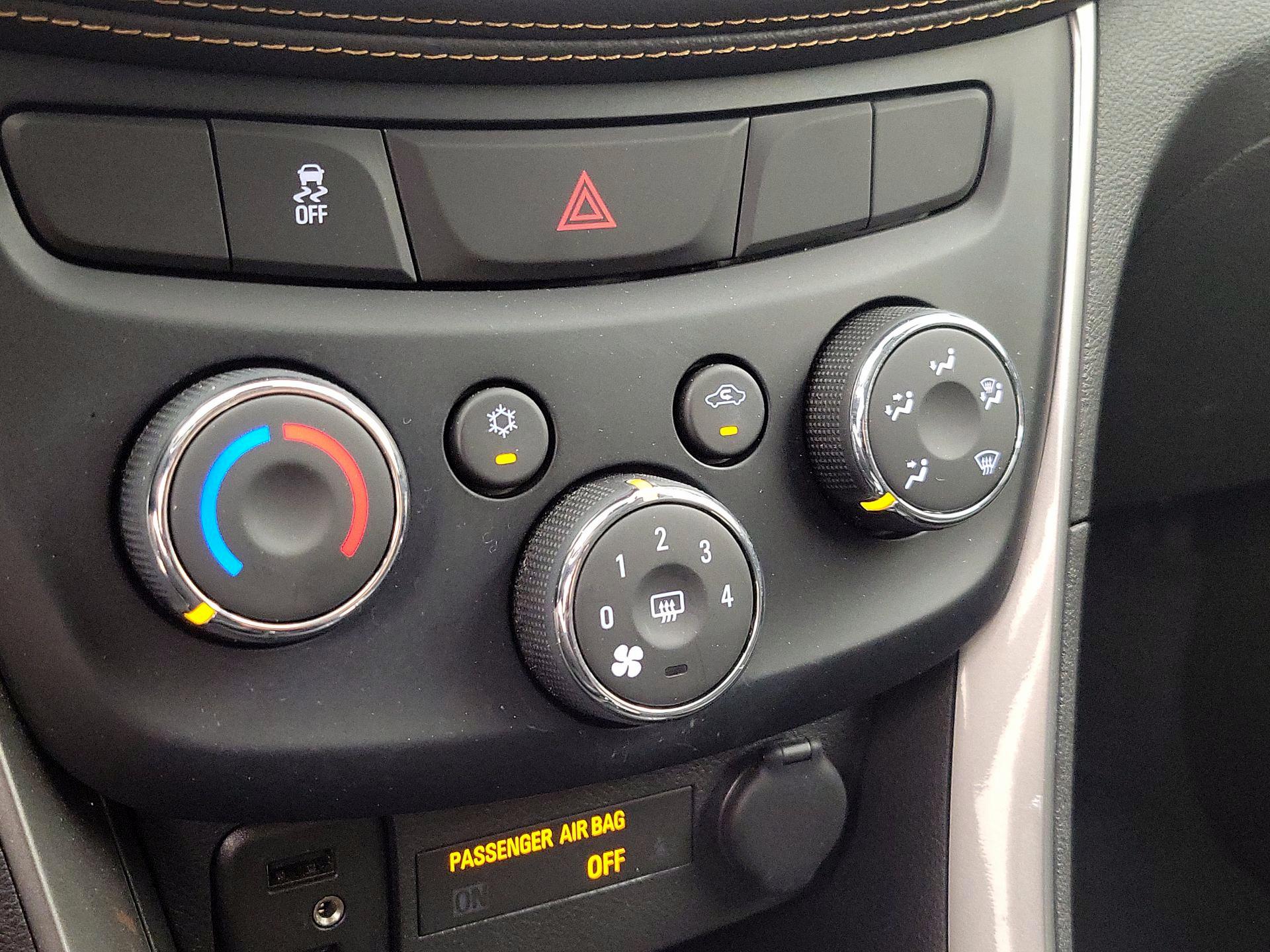 Thumbnail: 2019 Chevrolet Trax - 16