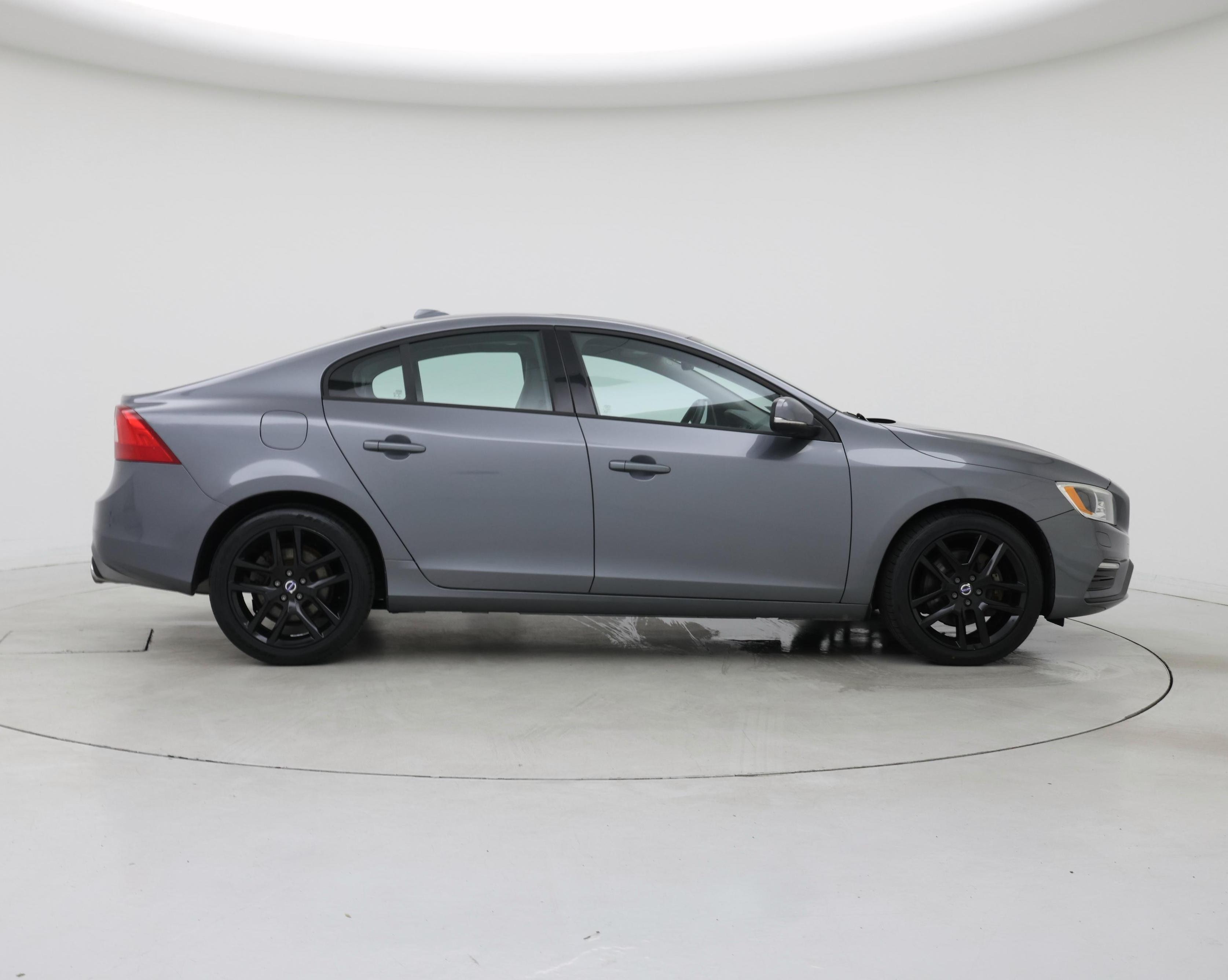 Thumbnail: 2017 Volvo S60 - 7