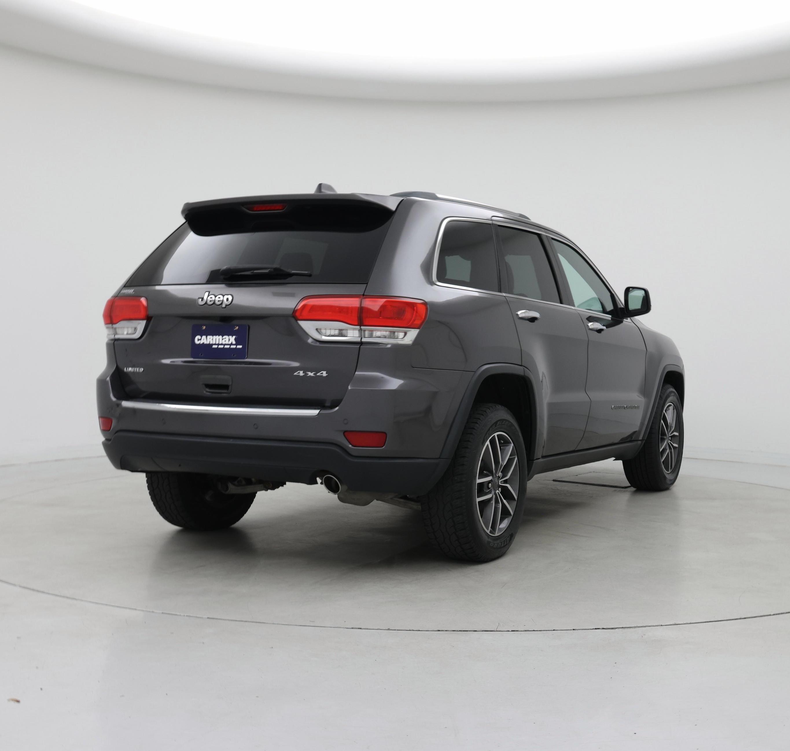 Thumbnail: 2019 Jeep Grand Cherokee - 8