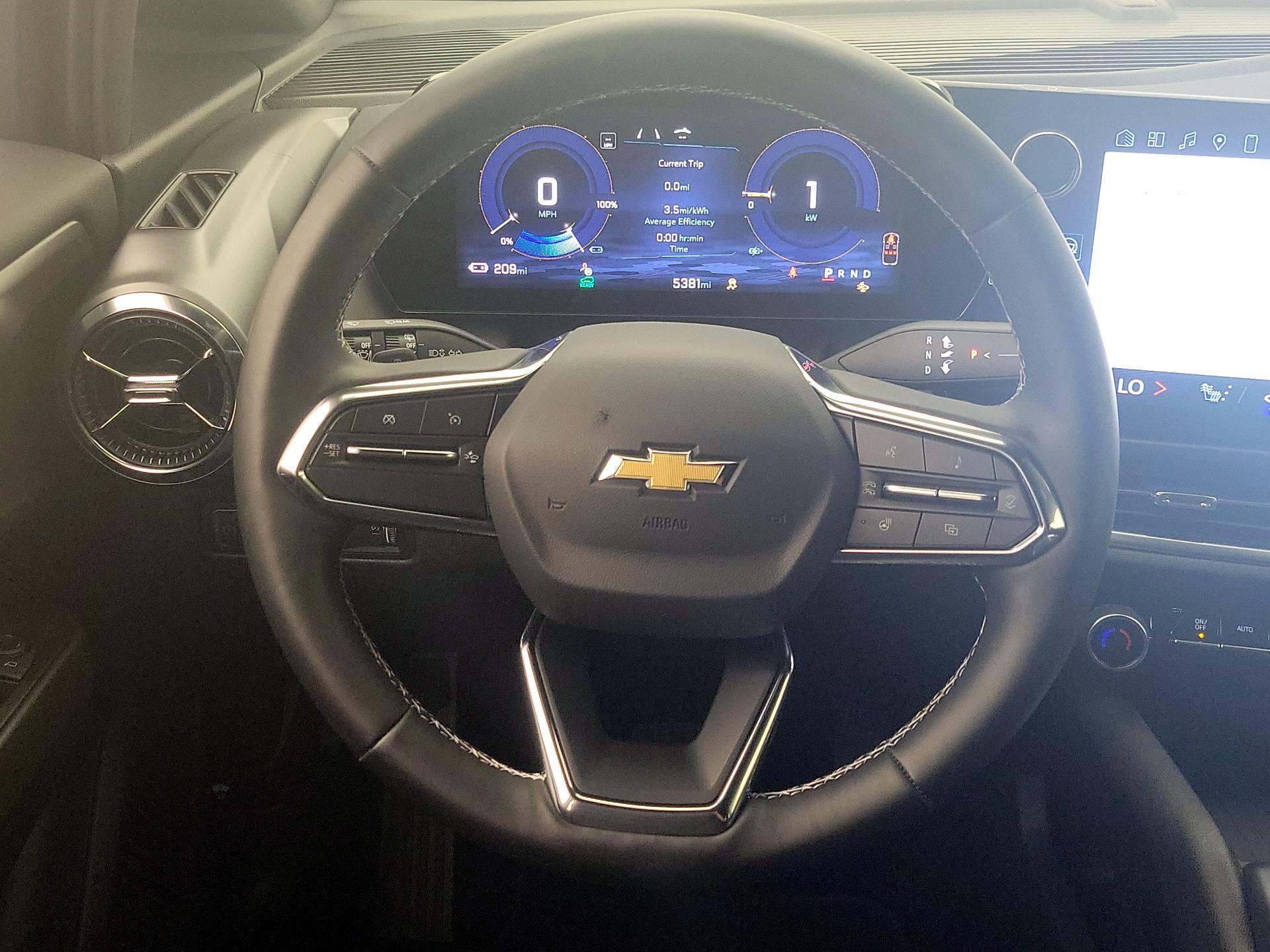 Thumbnail: 2025 Chevrolet Equinox - 10