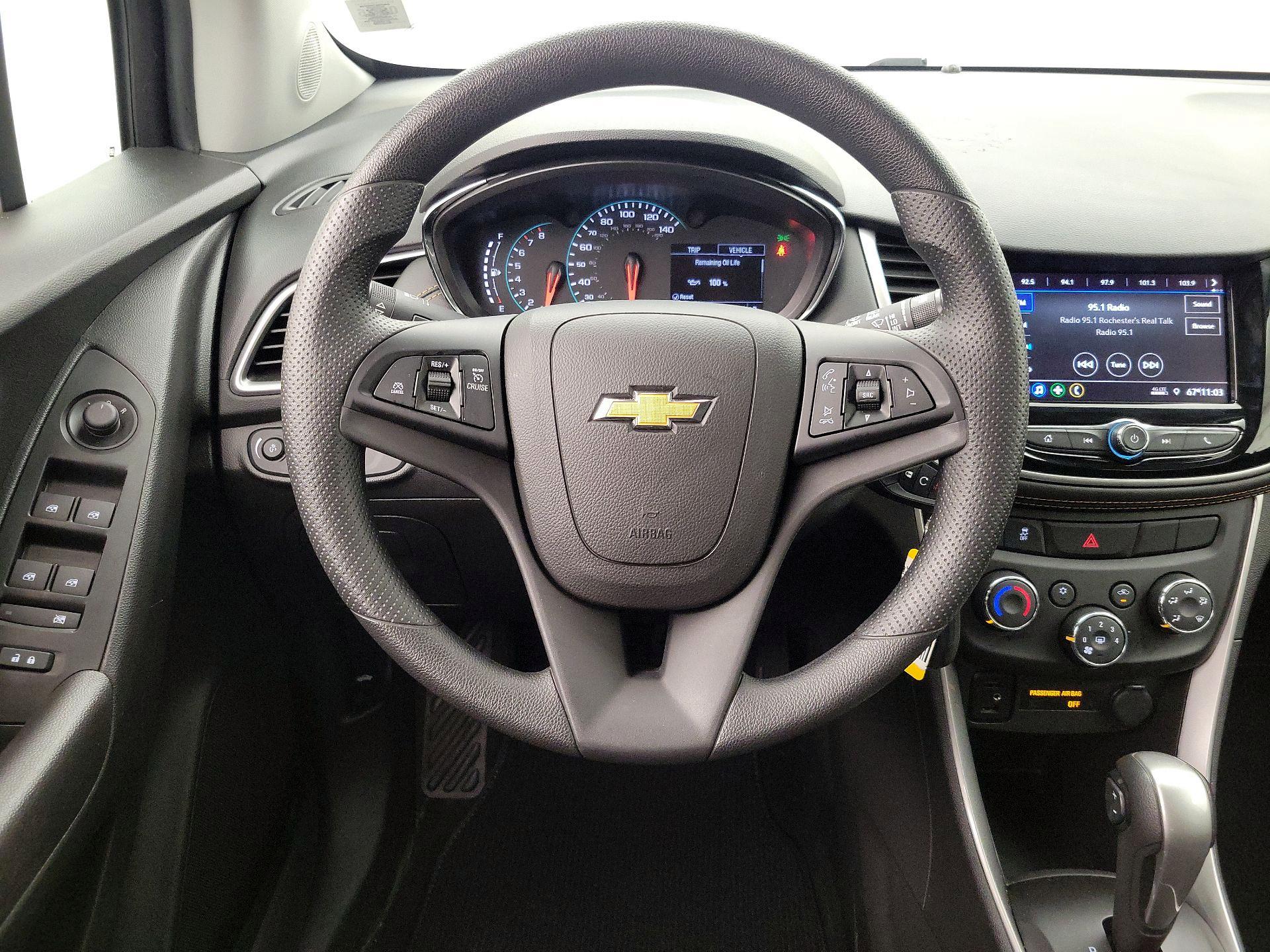 Thumbnail: 2020 Chevrolet Trax - 10