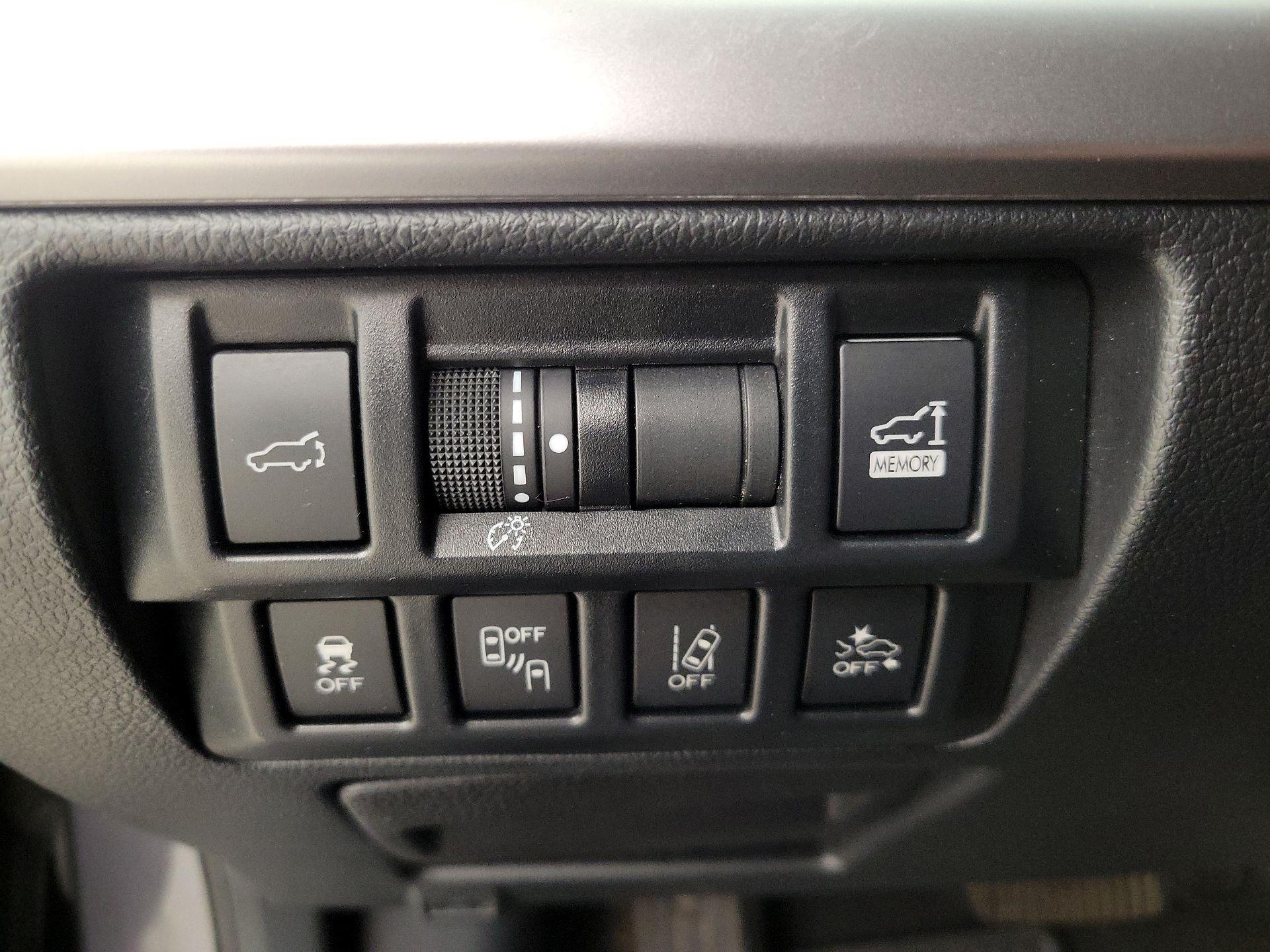 Thumbnail: 2019 Subaru Outback - 13