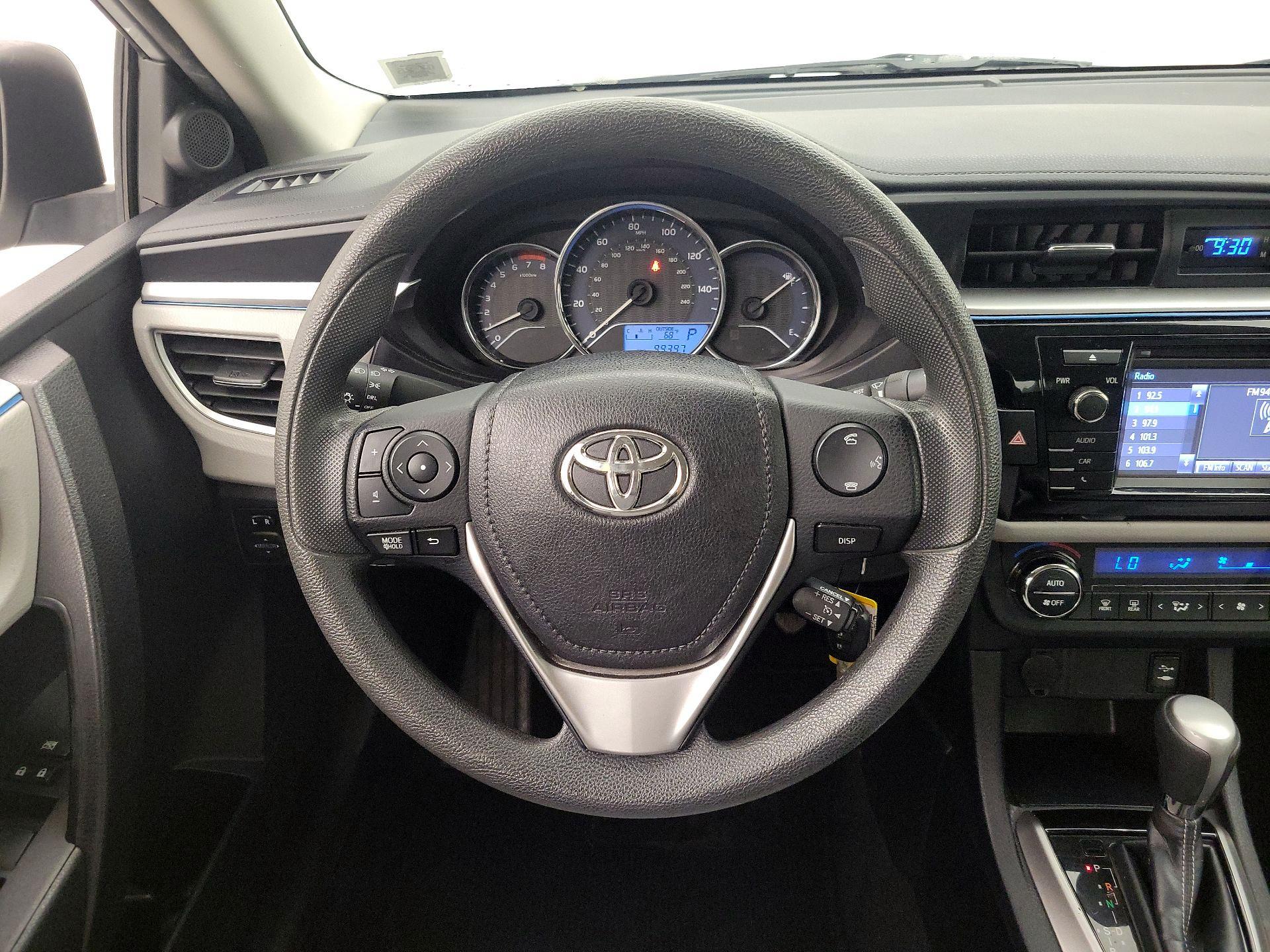 Thumbnail: 2014 Toyota Corolla - 10