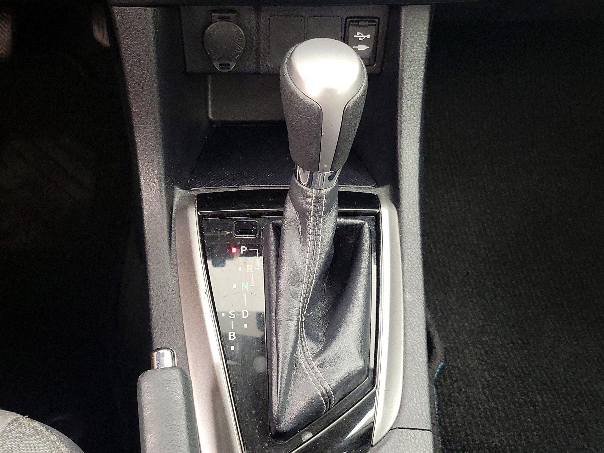 Thumbnail: 2014 Toyota Corolla - 17