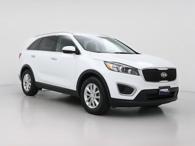 White 2018 Kia Sorento LX