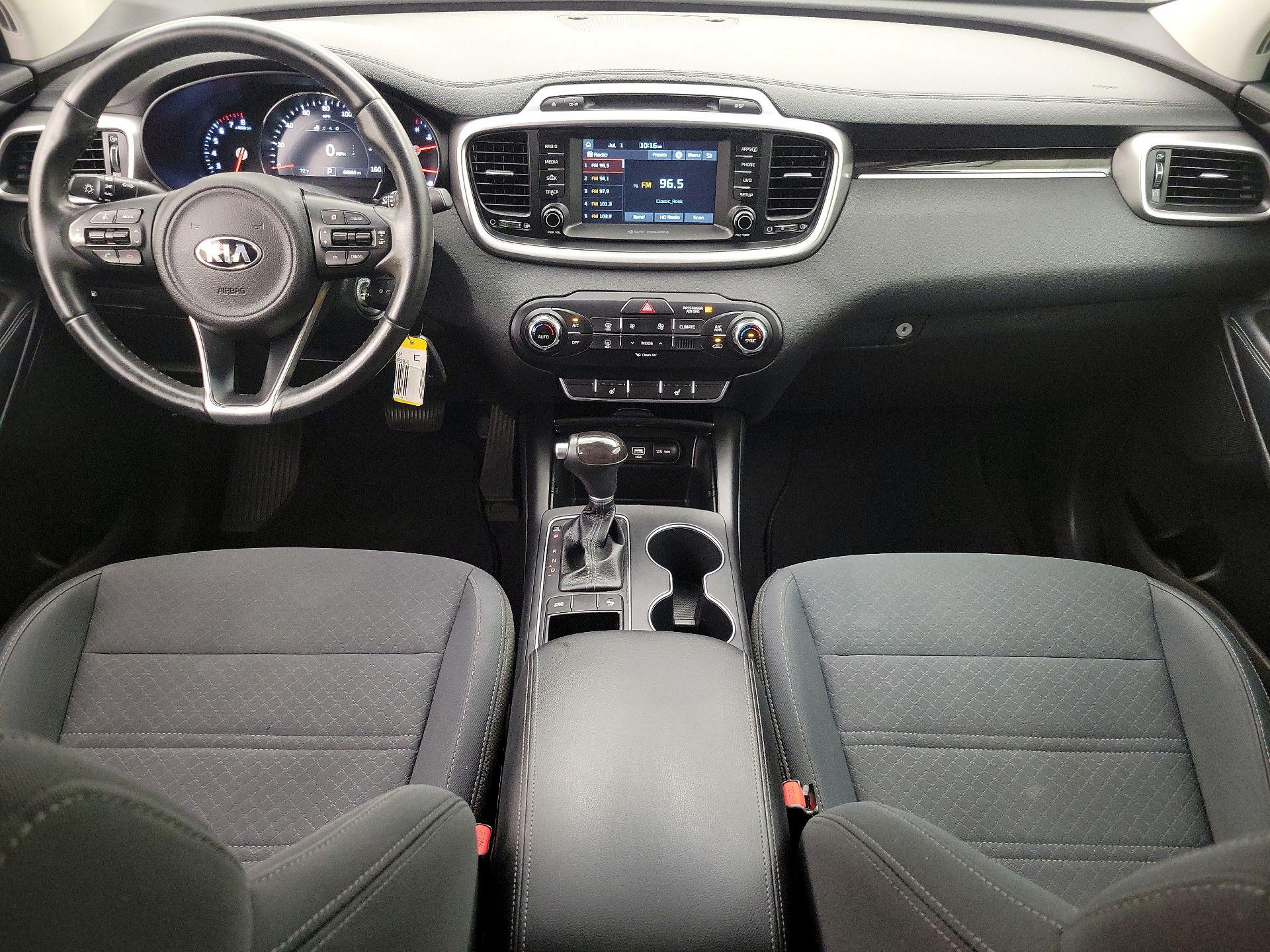 Thumbnail: 2018 Kia Sorento - 9
