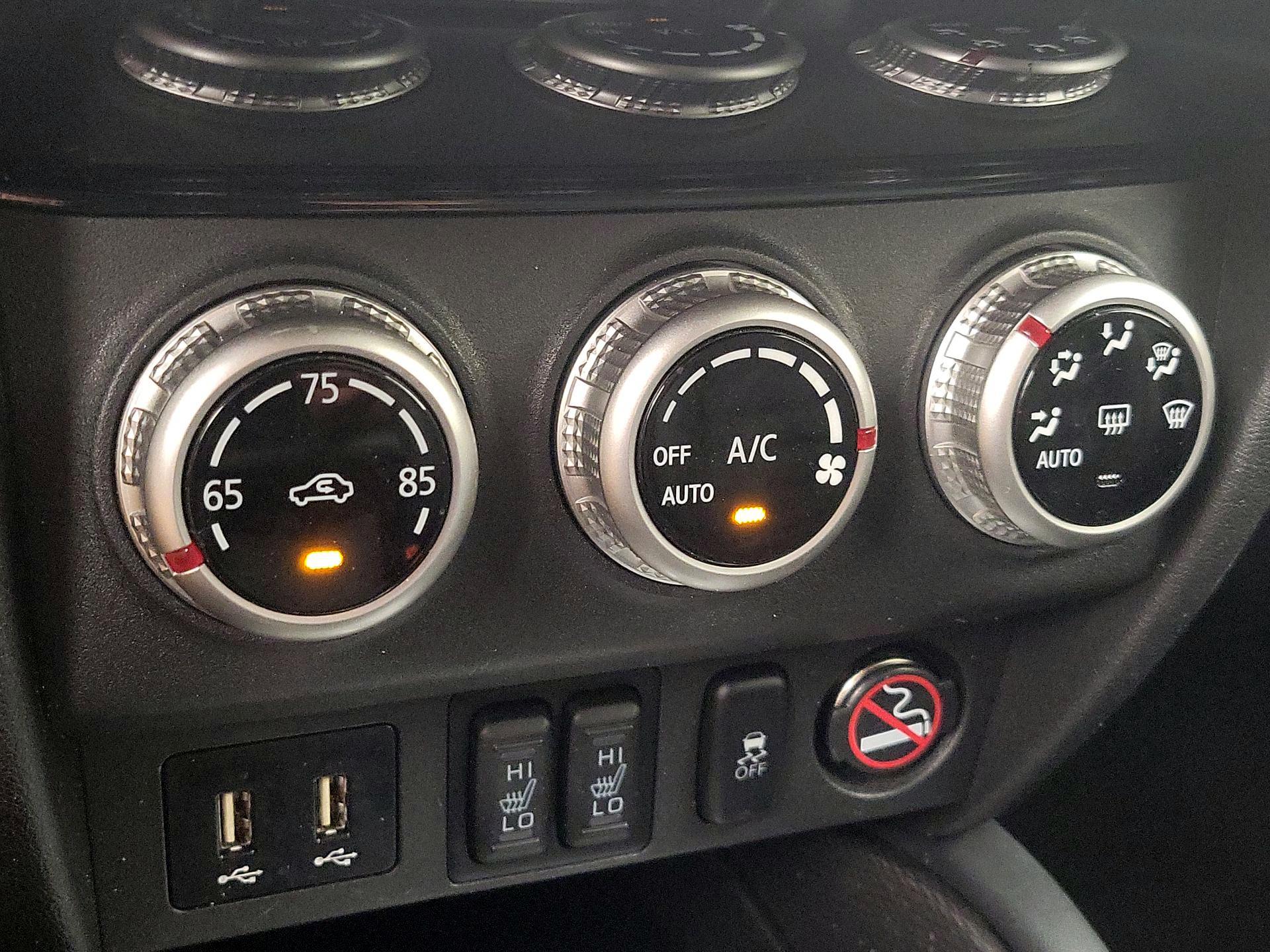 Thumbnail: 2021 Mitsubishi Outlander Sport - 16