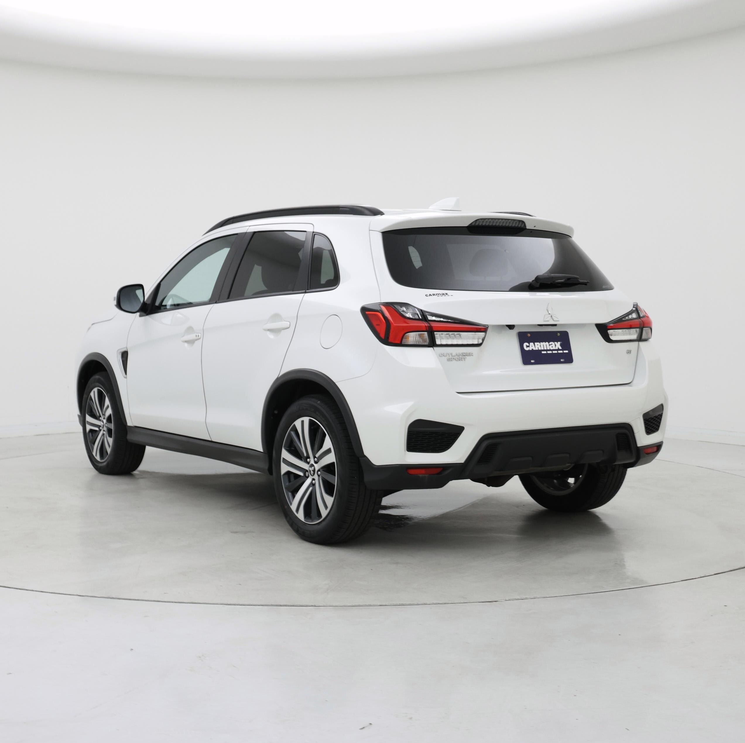Thumbnail: 2021 Mitsubishi Outlander Sport - 2