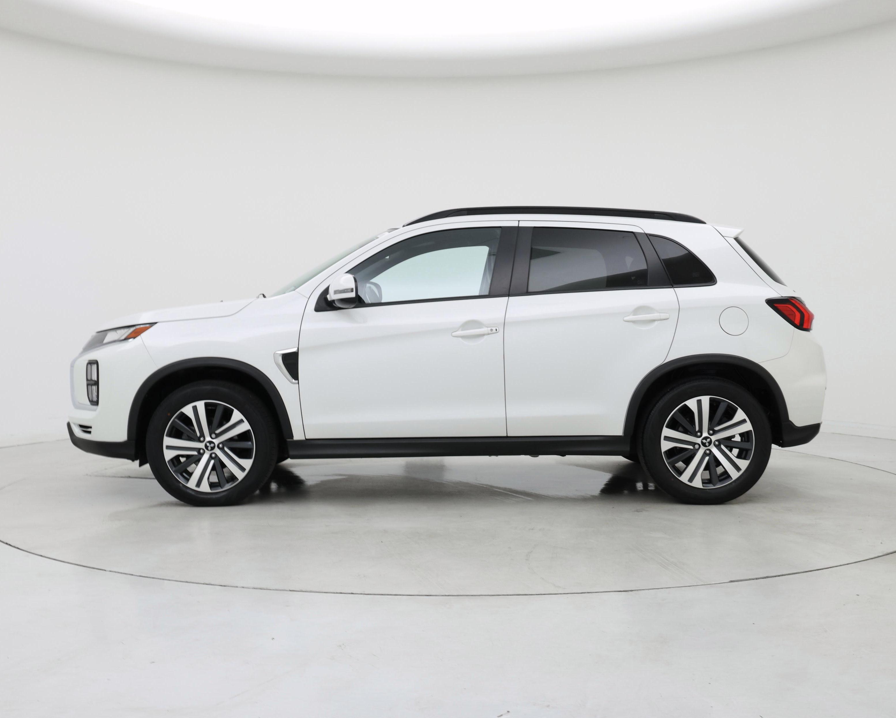 Thumbnail: 2021 Mitsubishi Outlander Sport - 3