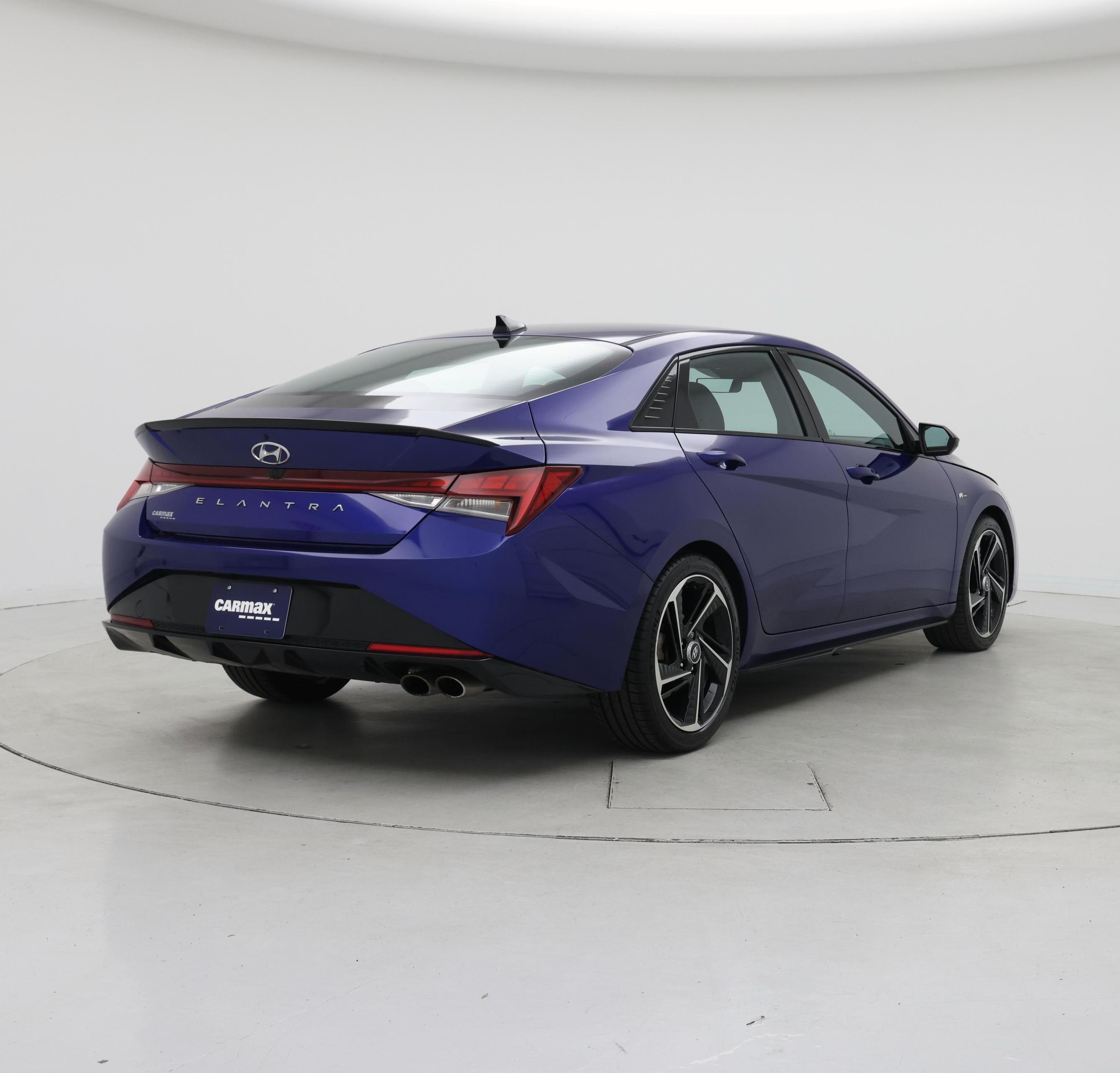 Thumbnail: 2023 Hyundai Elantra - 8