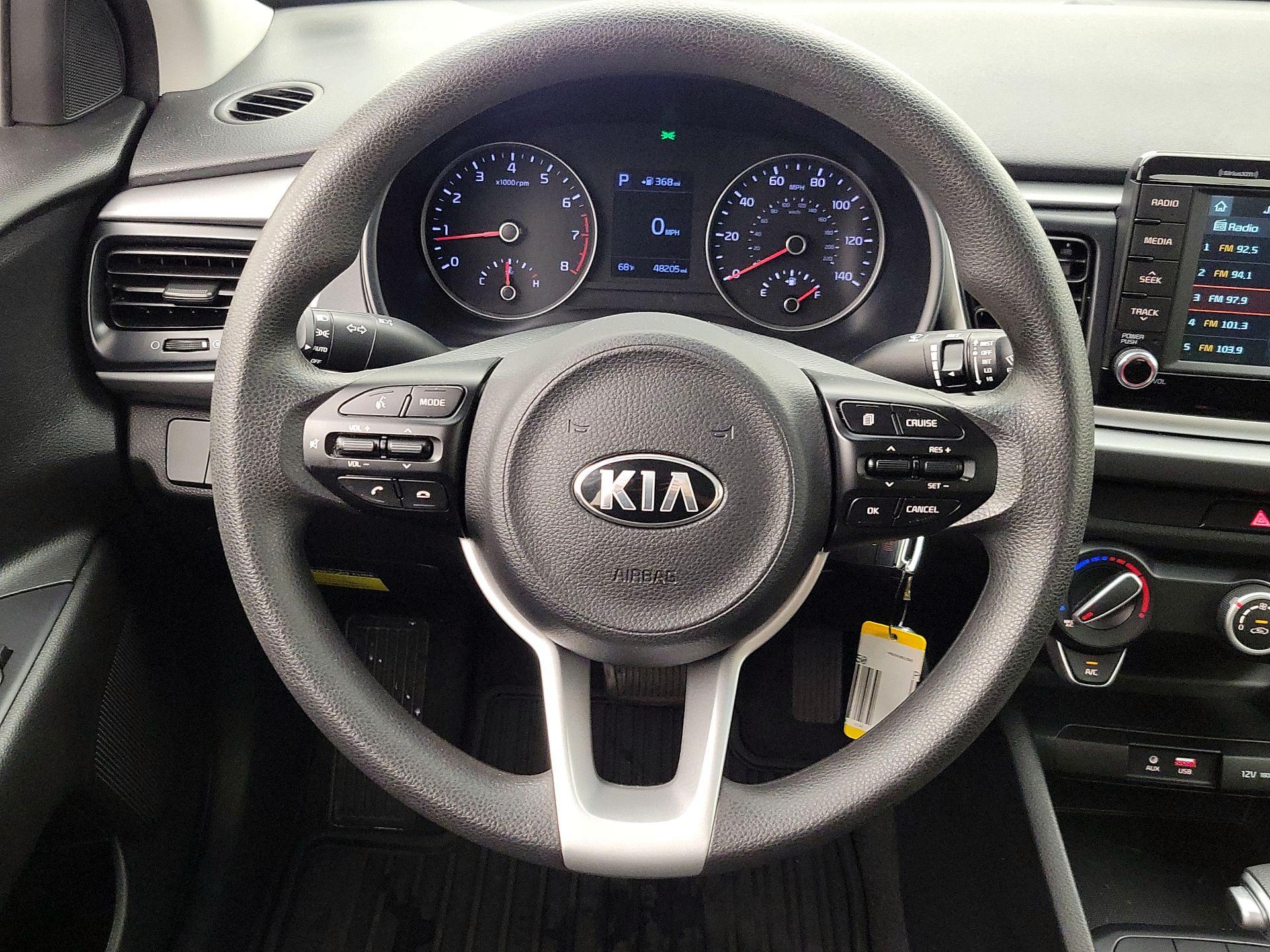 Thumbnail: 2020 Kia Rio - 10