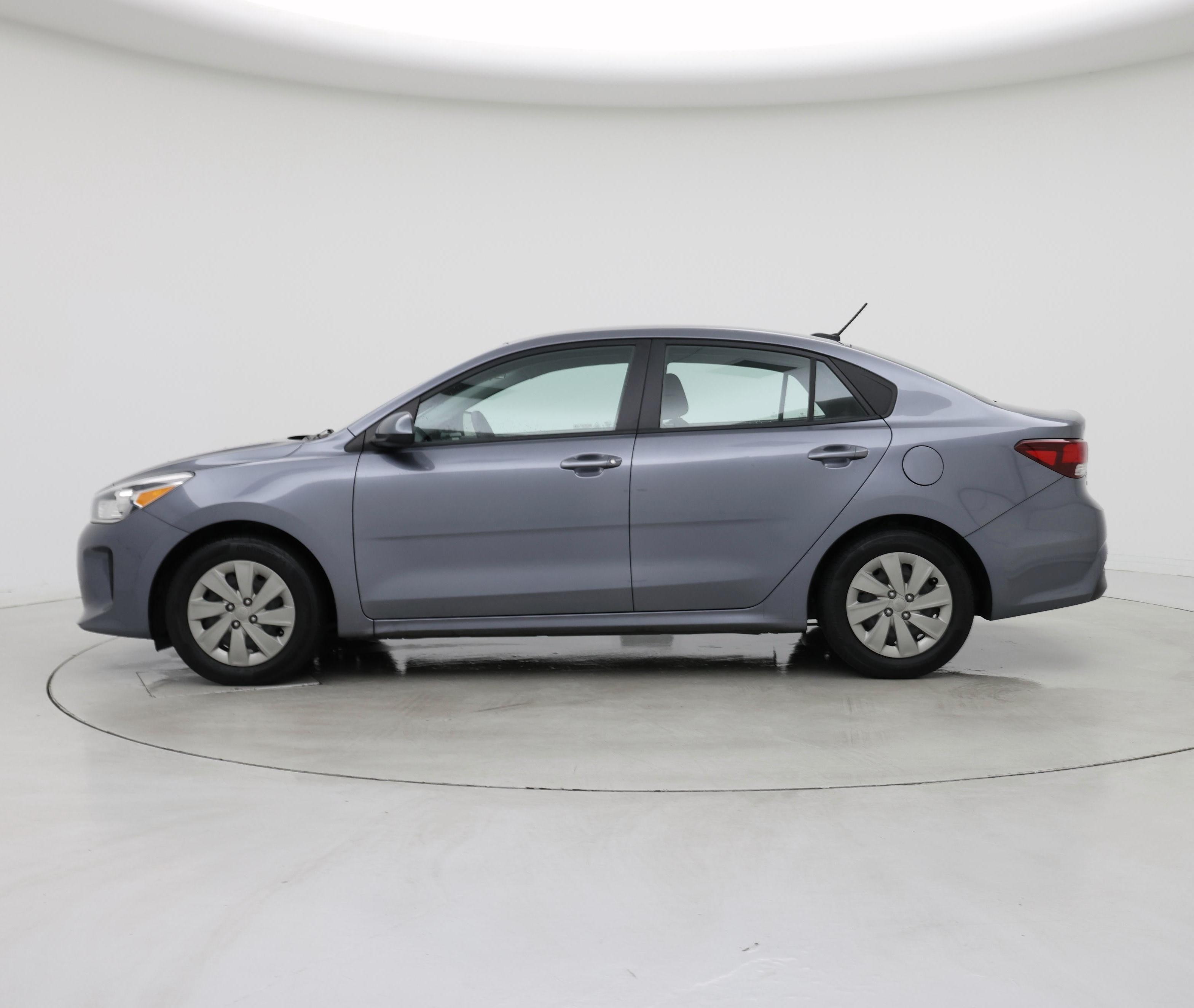 Thumbnail: 2020 Kia Rio - 3