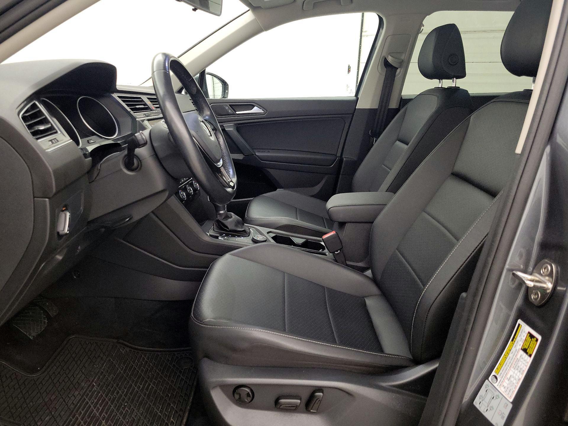 Thumbnail: 2019 Volkswagen Tiguan - 11