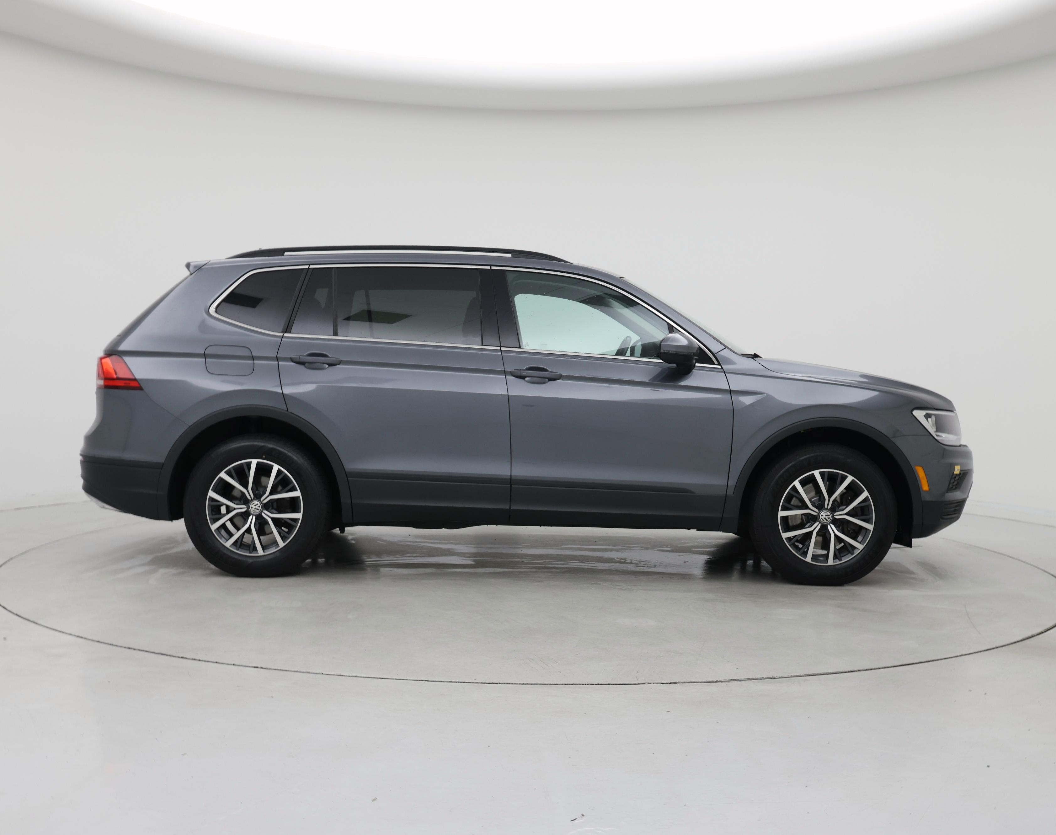 Thumbnail: 2019 Volkswagen Tiguan - 7